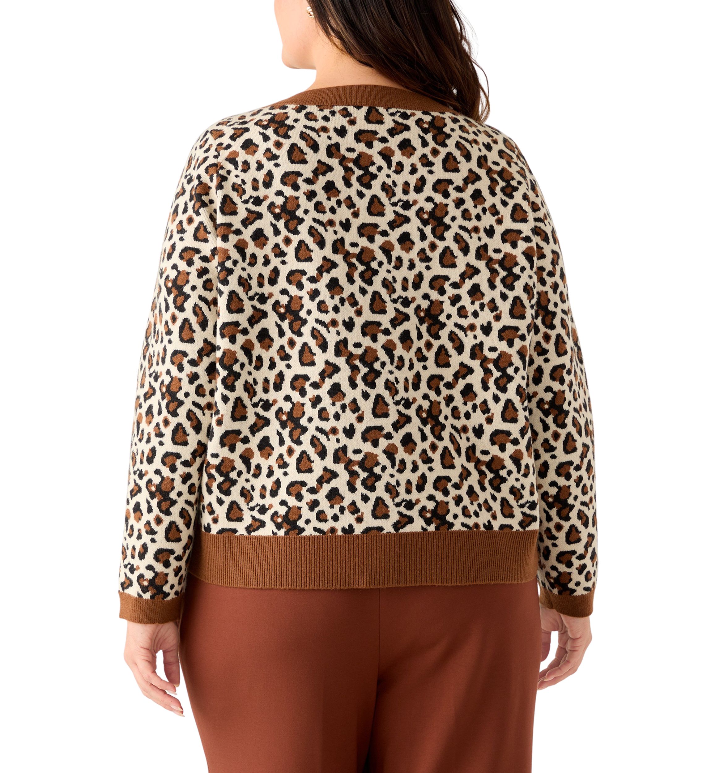  Plus Size Leopard Jacquard Cardigan with Buttons 