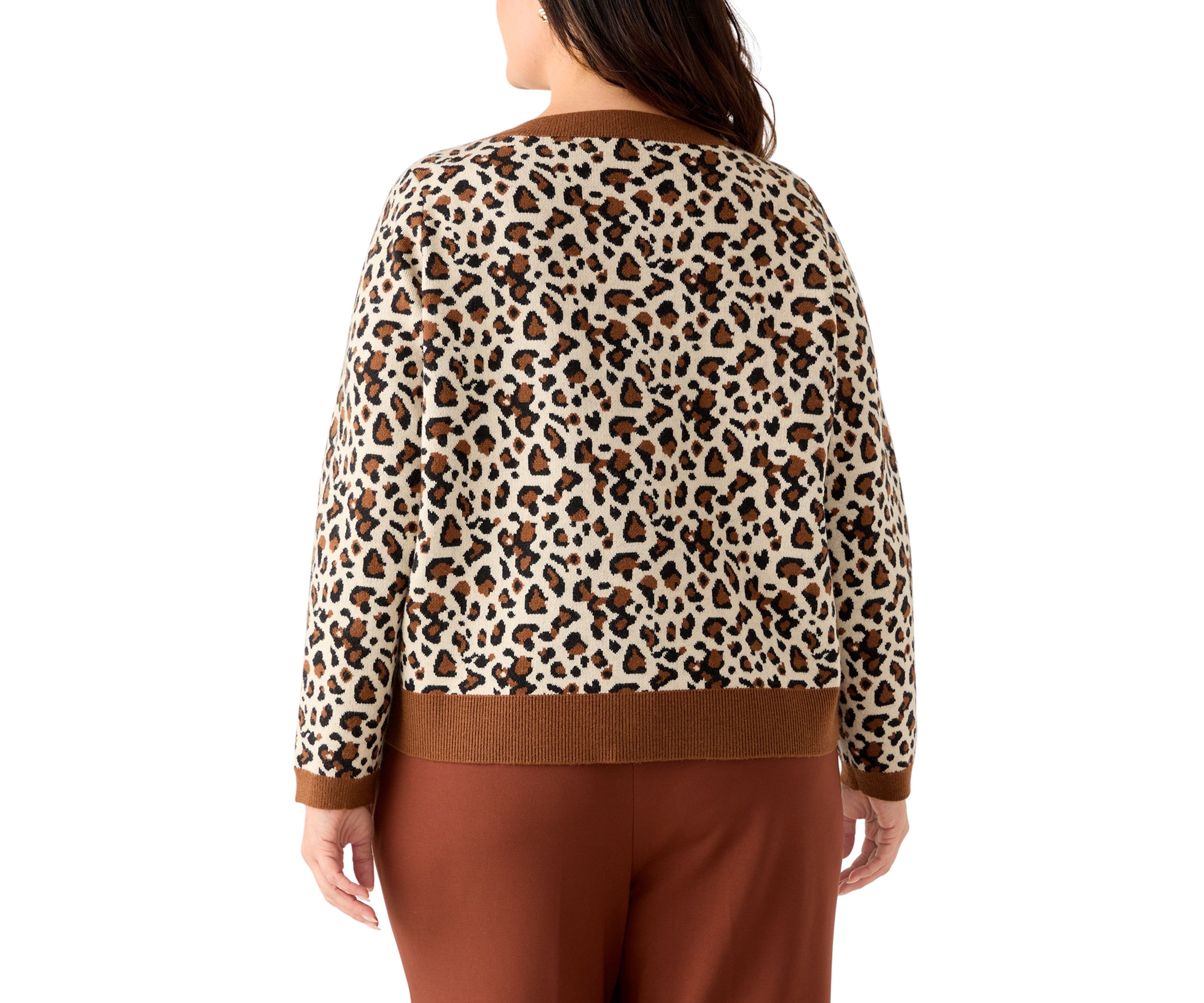  Plus Size Leopard Jacquard Cardigan with Buttons 