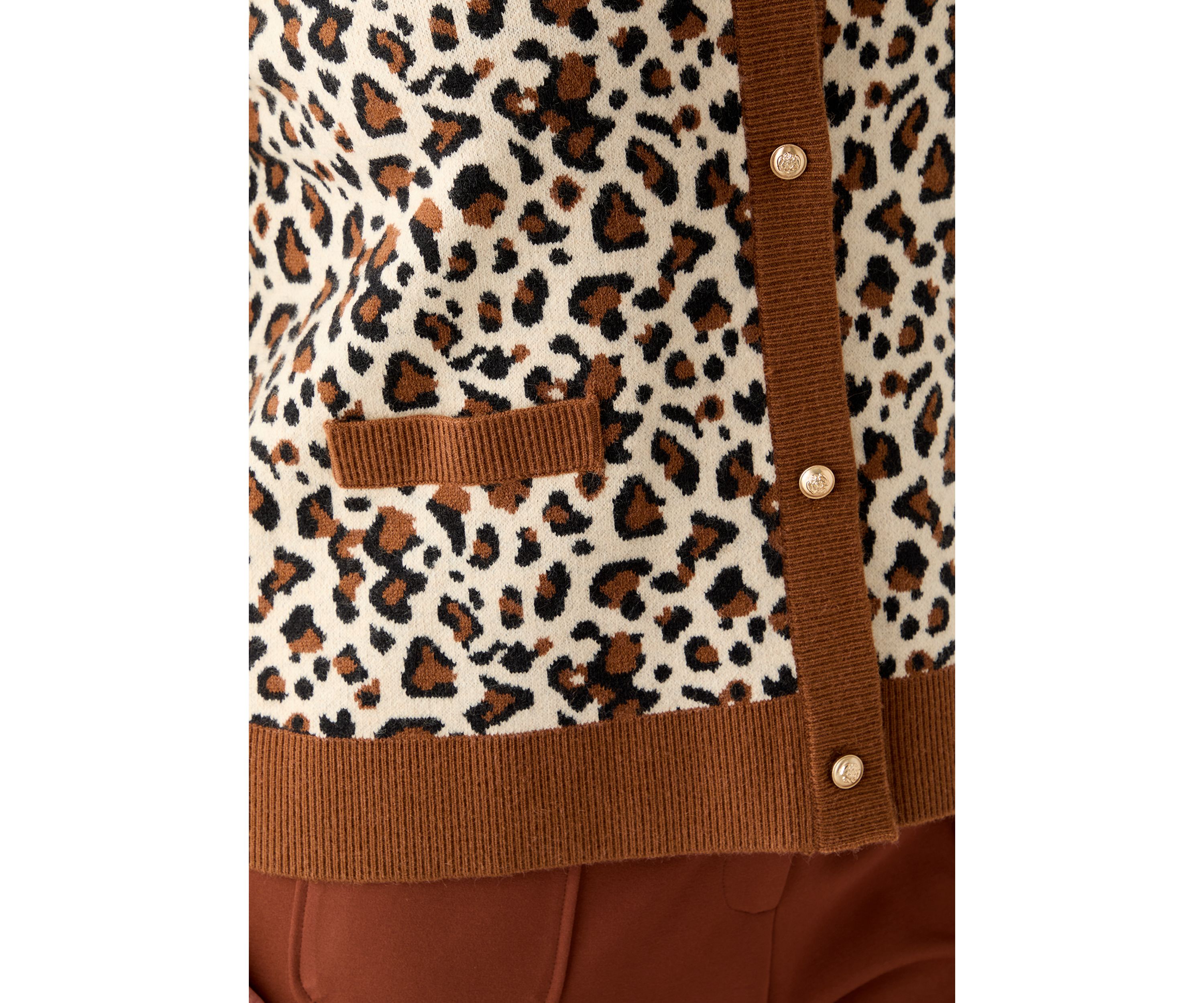  Plus Size Leopard Jacquard Cardigan with Buttons 