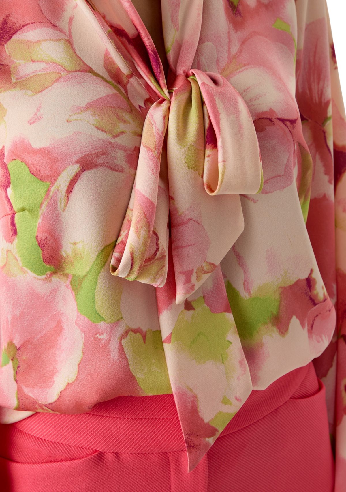 Petite Blouson Sleeve Floral Satin Blouse