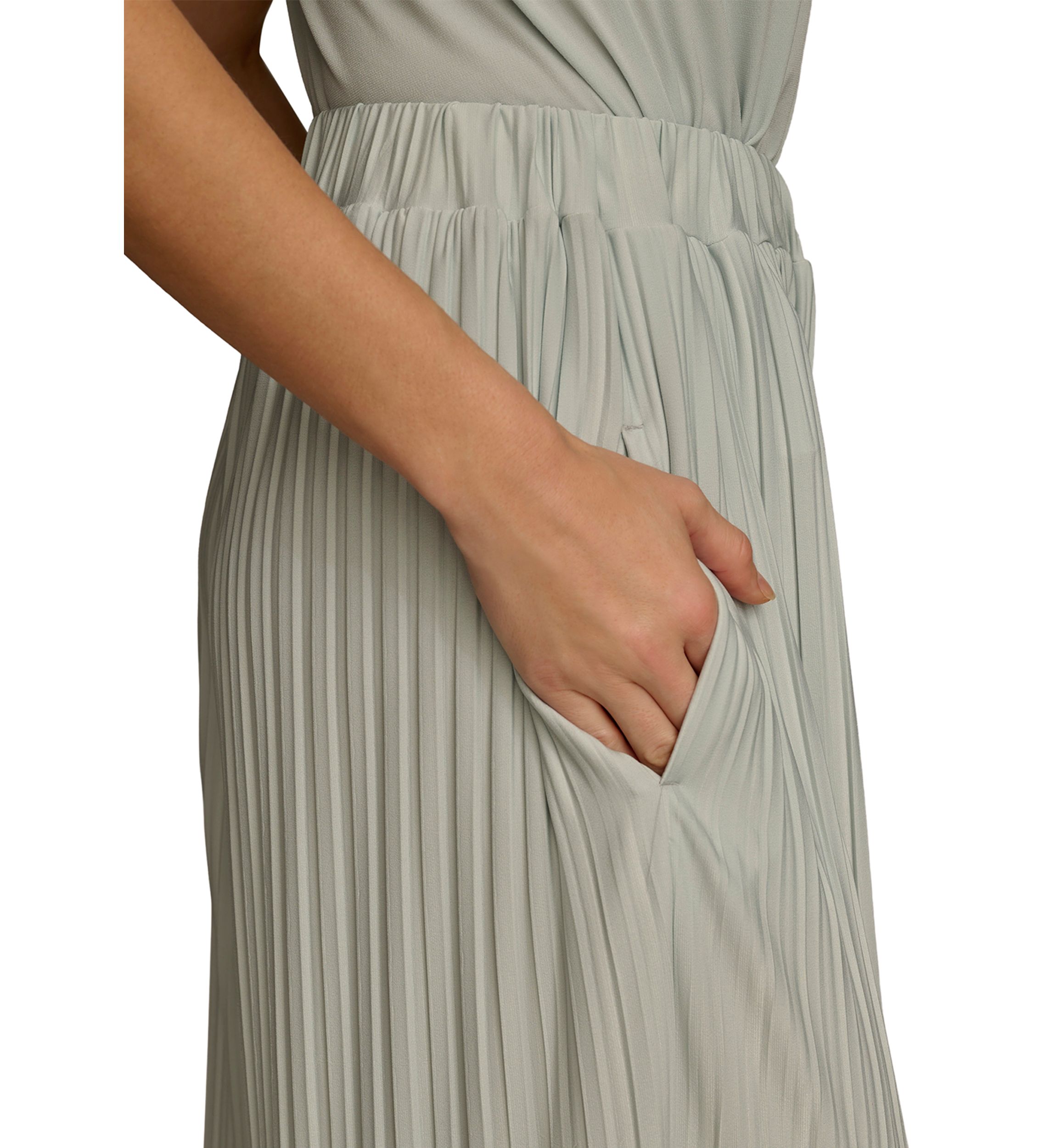 Womens Pleated Pull On Pants