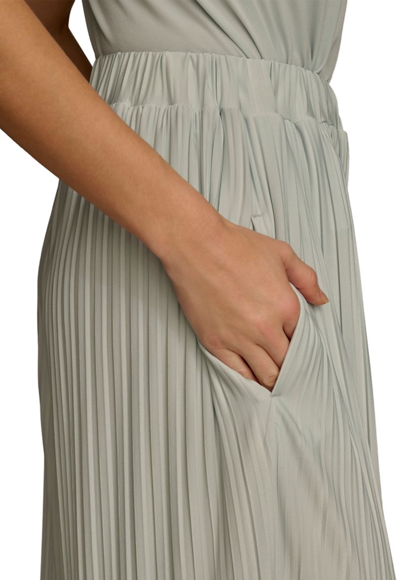 Womens Pleated Pull On Pants