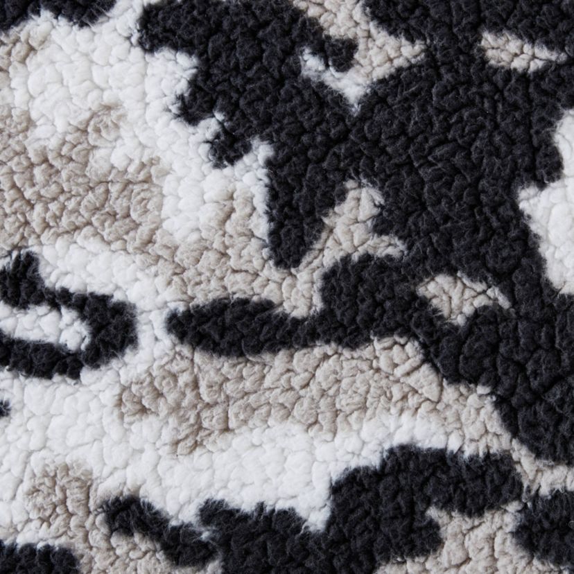 Blend Out Microfiber Throw Blanket
