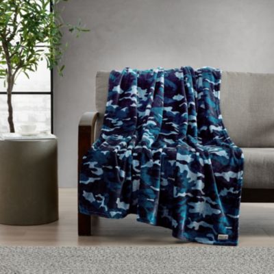 Blend Out Microfiber Throw Blanket