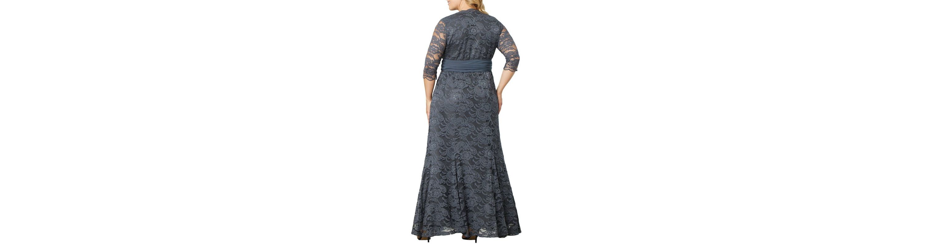 Womens Plus Size Screen Siren Lace Evening Gown