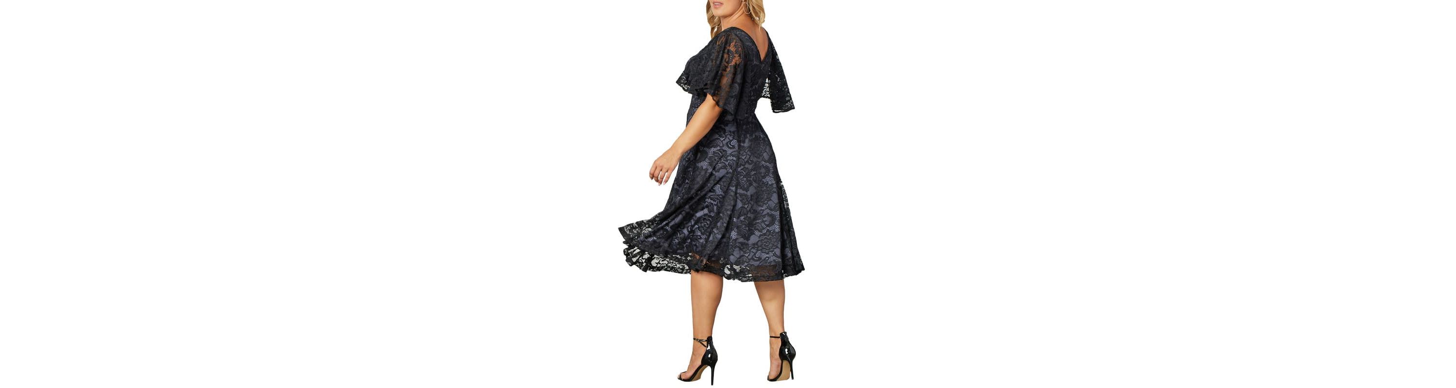 Womens Plus Size Camille Lace Cocktail Dress