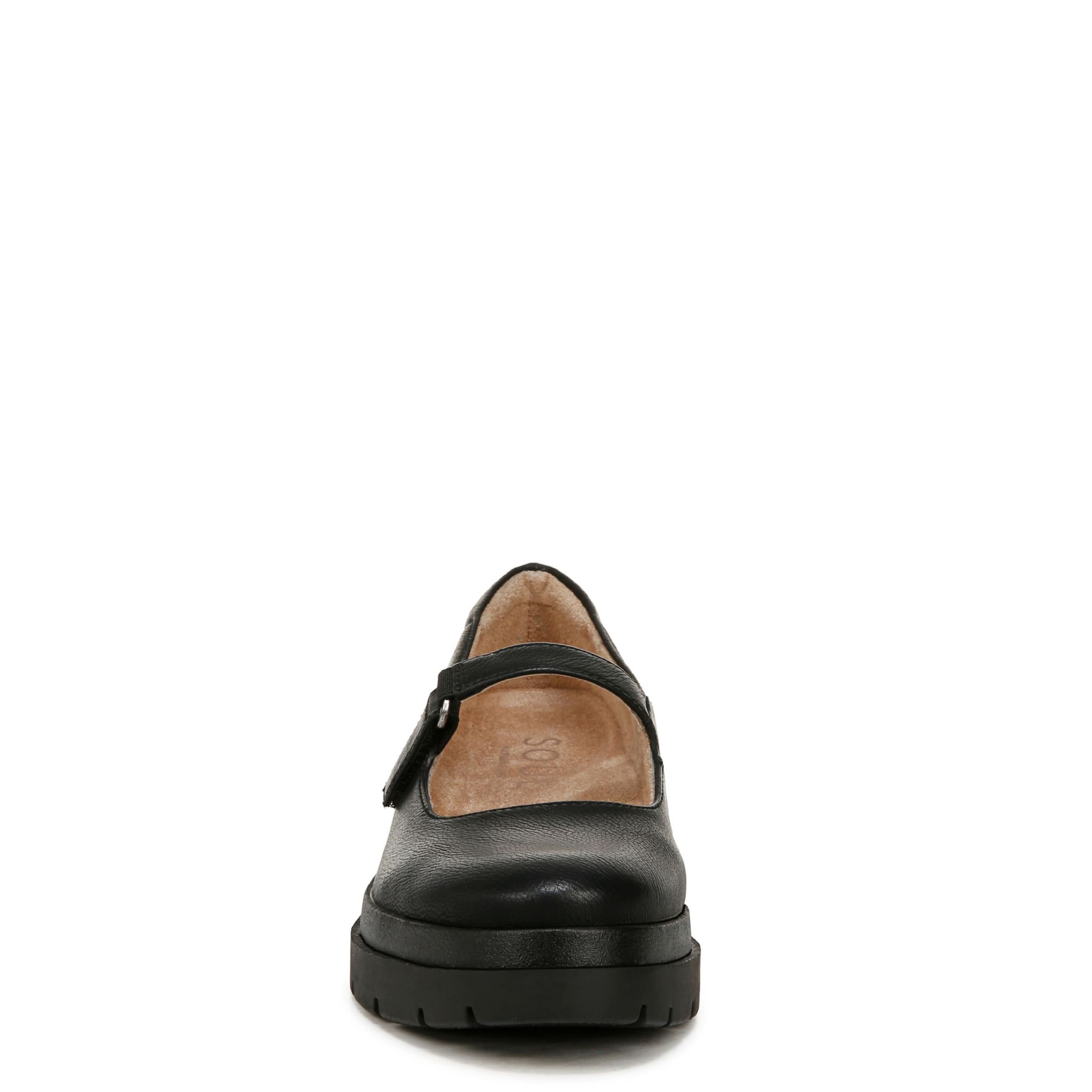 Olivet Mary Jane Lug Flat