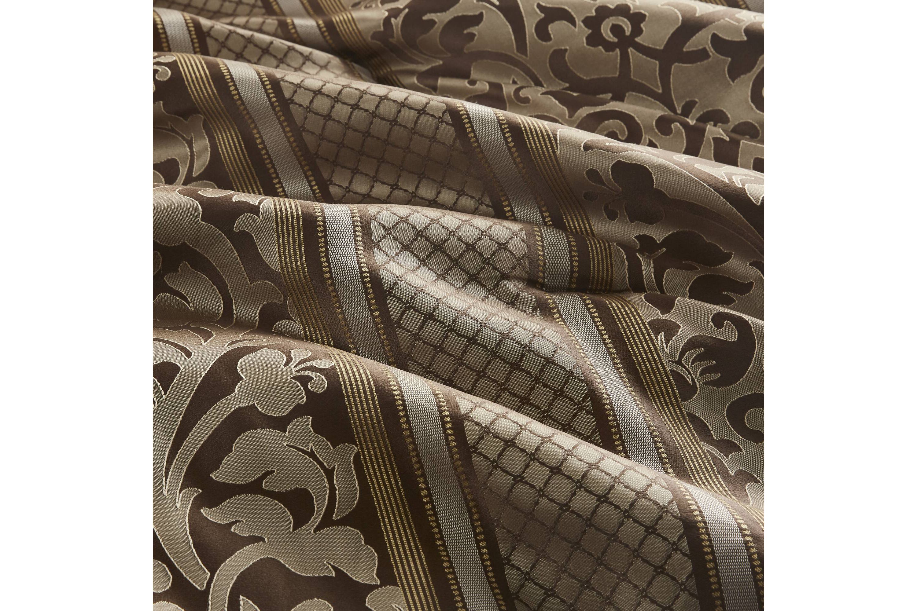 Bella 6 Piece Jacquard Comforter Set with Throw Pillows