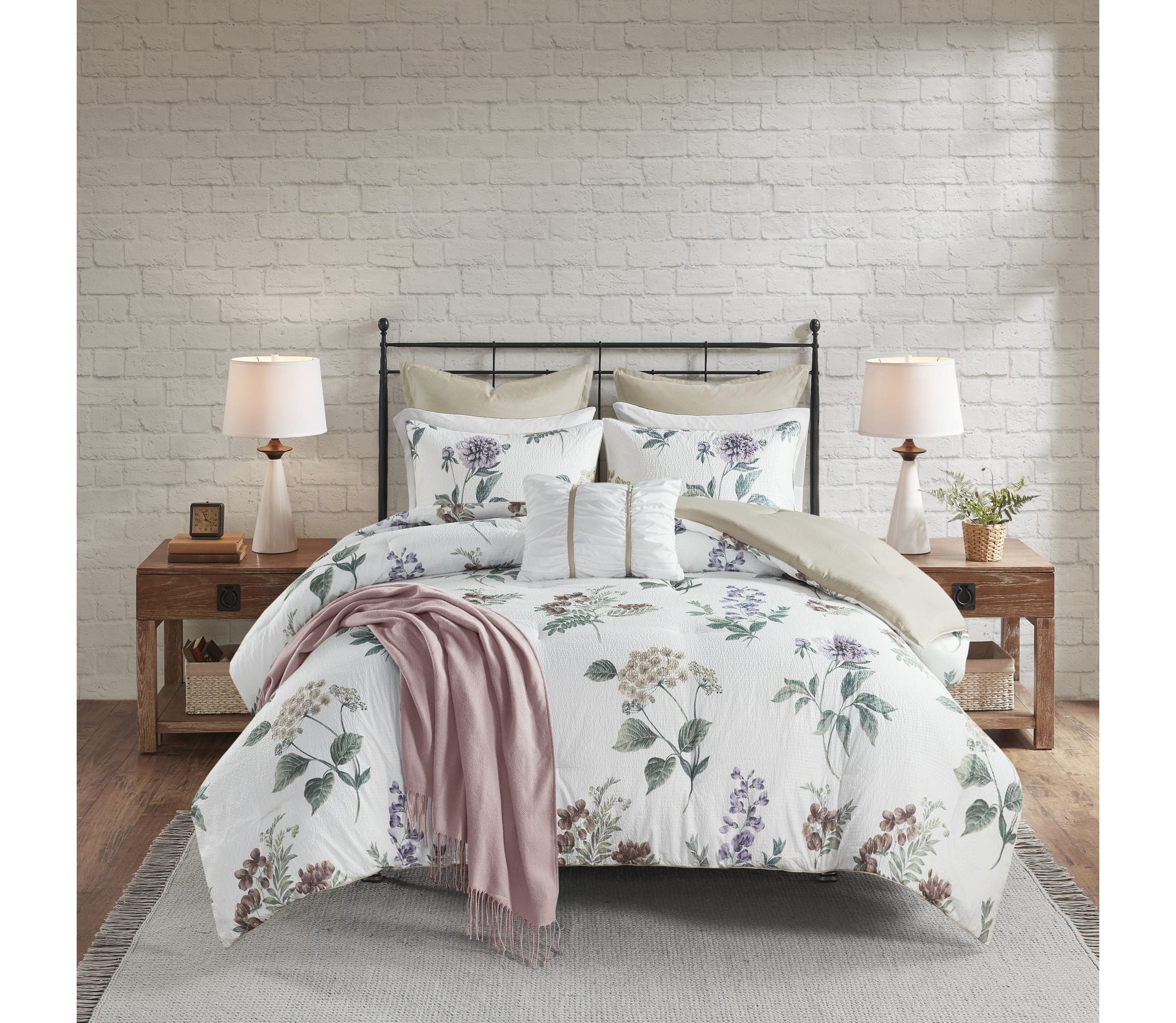 Zennia 7 Piece Printed Seersucker Comforter Set with Throw Blanket