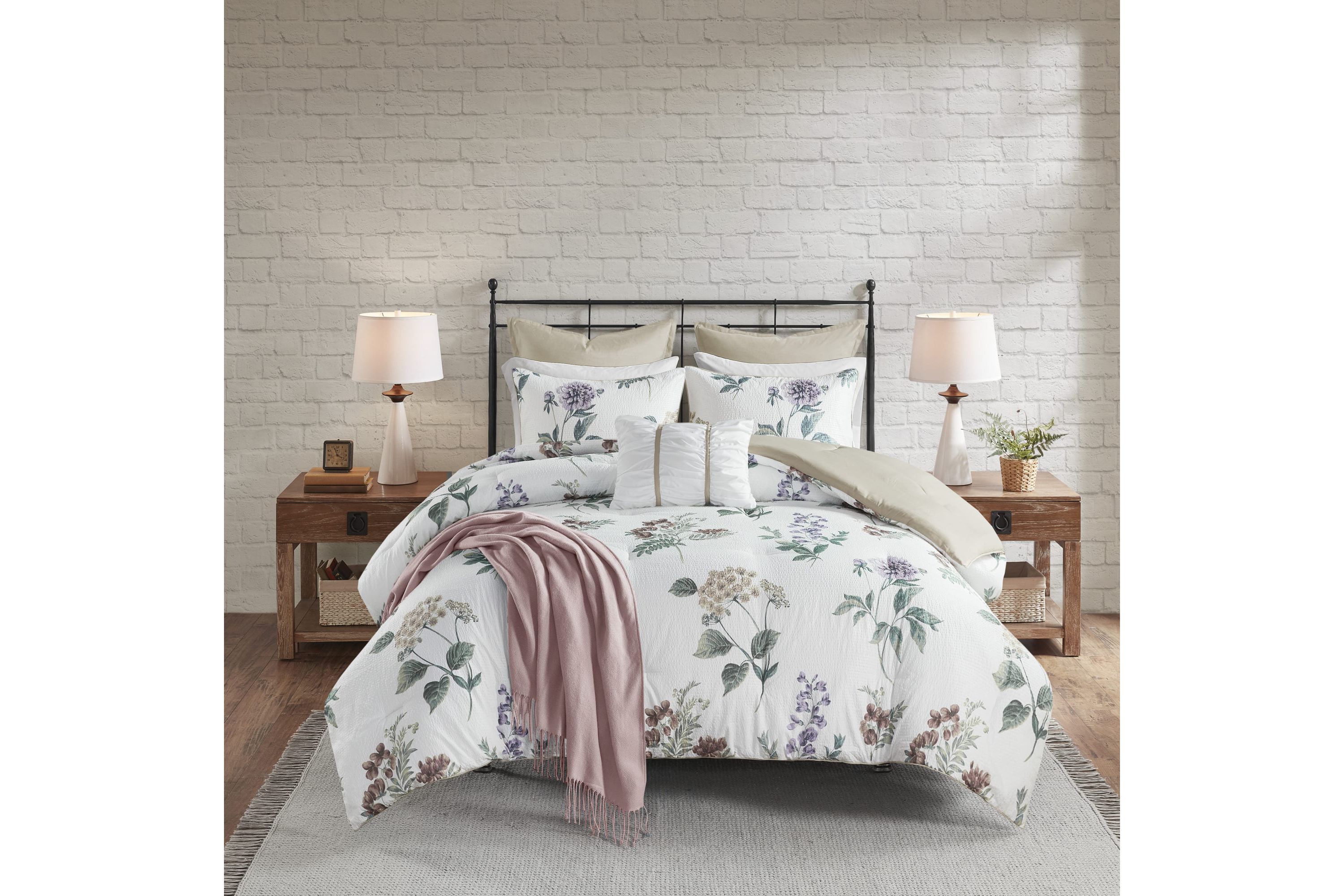 Zennia 7 Piece Printed Seersucker Comforter Set with Throw Blanket