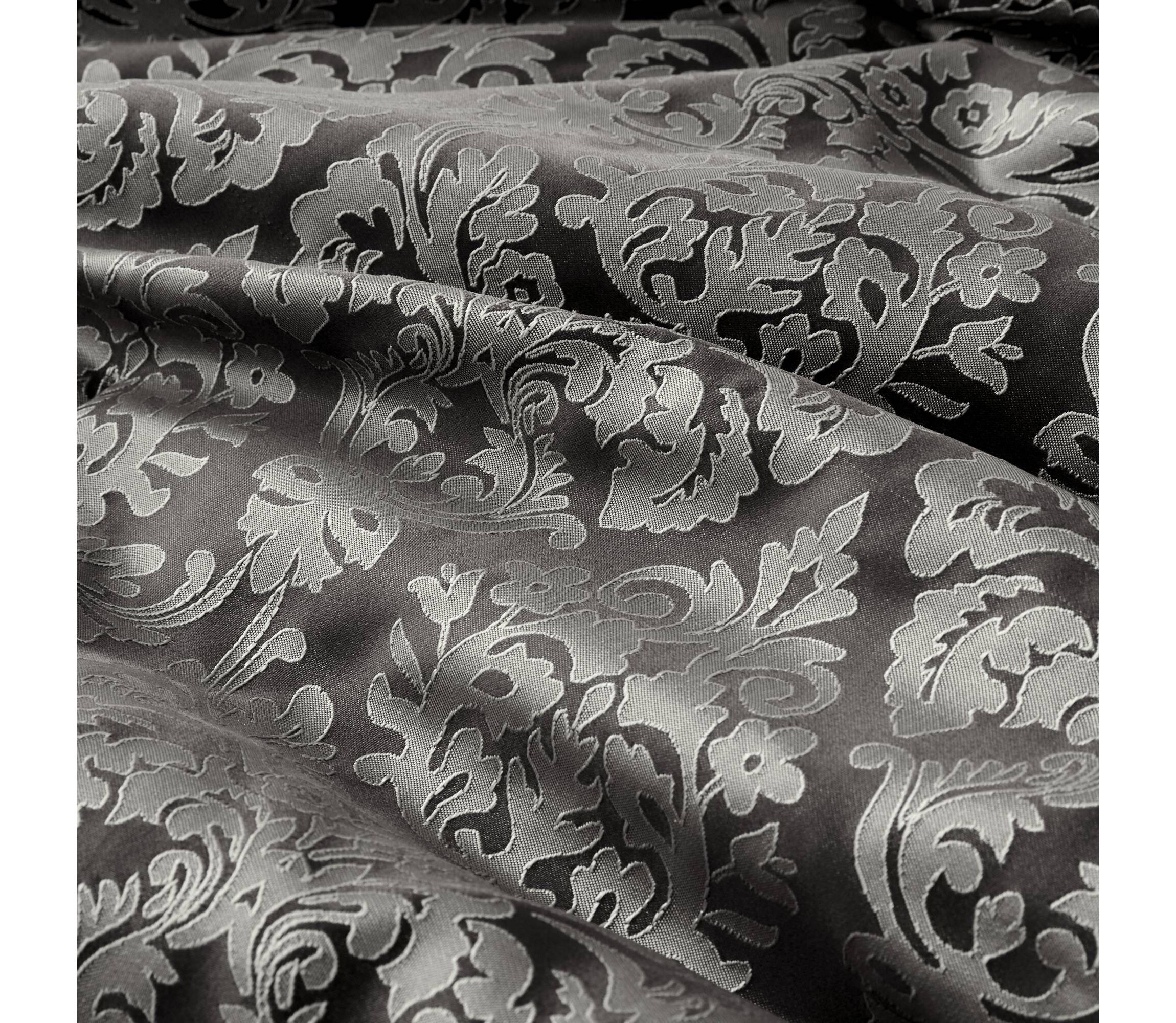 Lily 6 Piece Jacquard Comforter Set with Throw Pillows