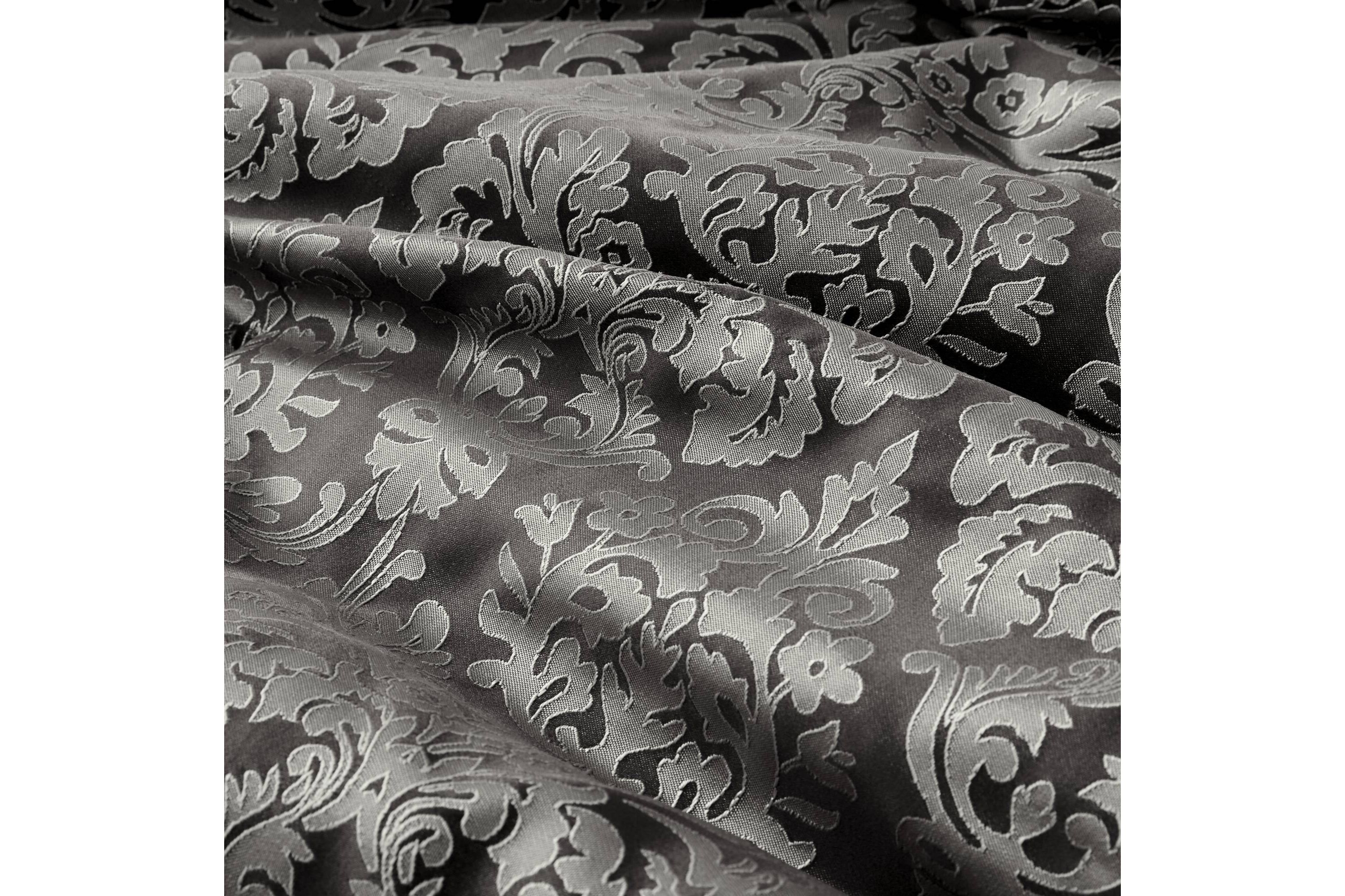 Lily 6 Piece Jacquard Comforter Set with Throw Pillows