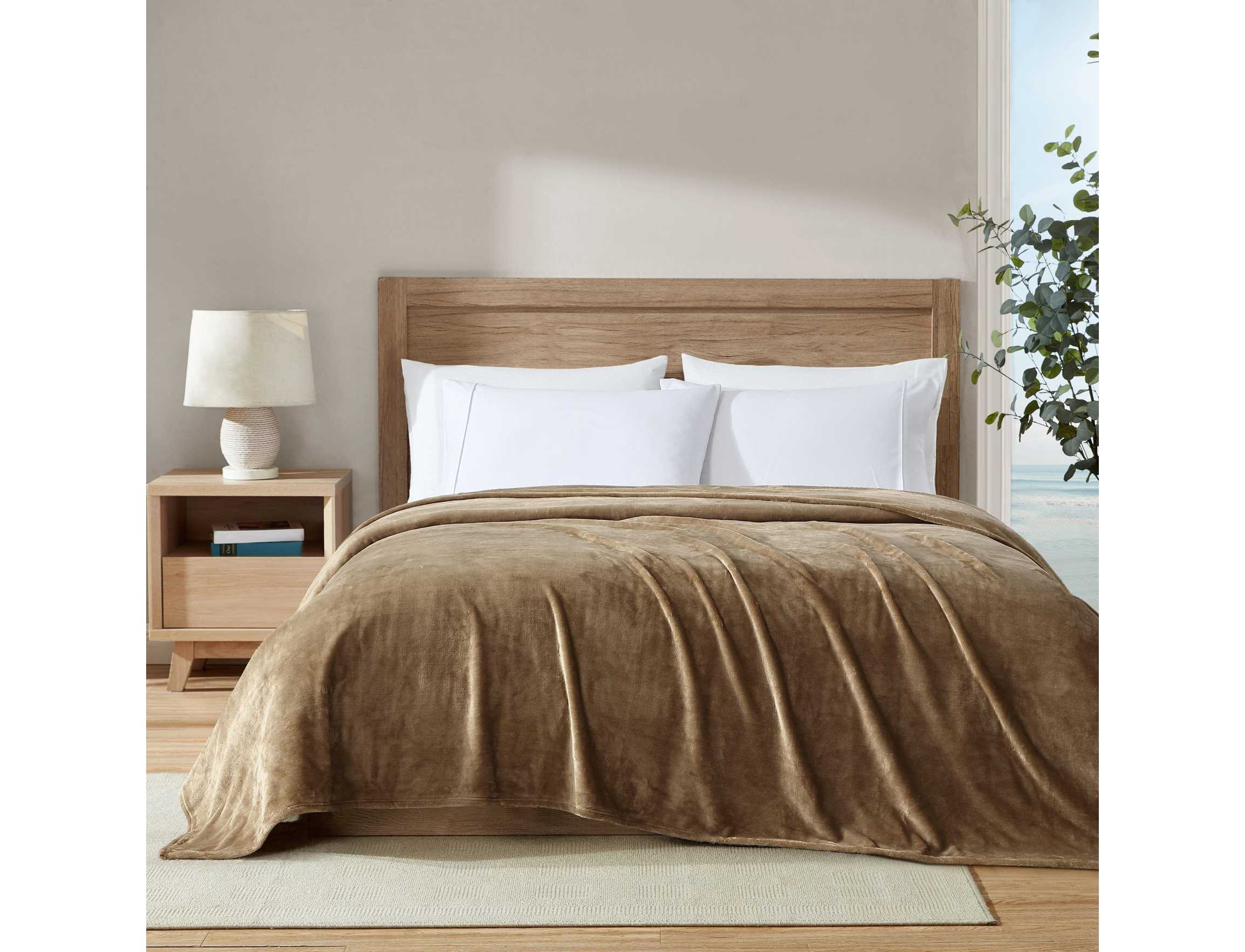 Soft Tides Microfiber Blanket
