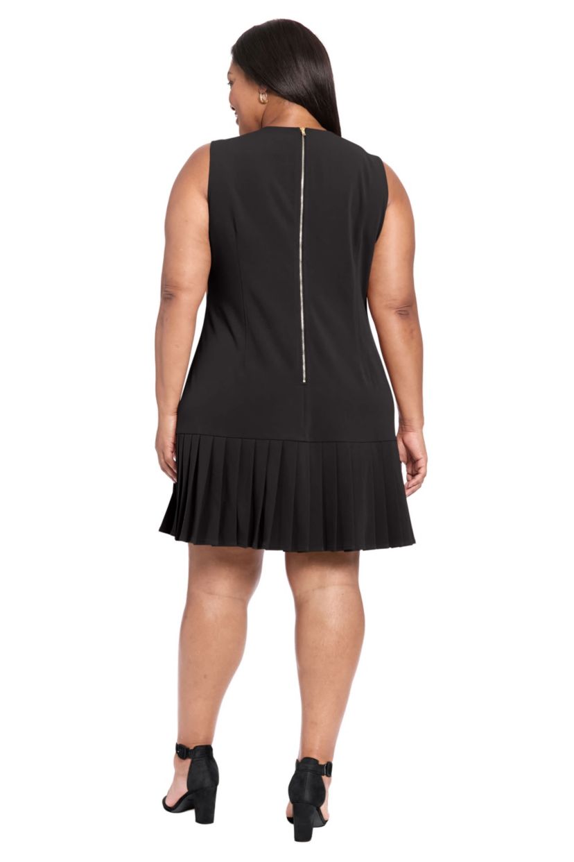Sleeveless Dress W/ Pleat Skirt