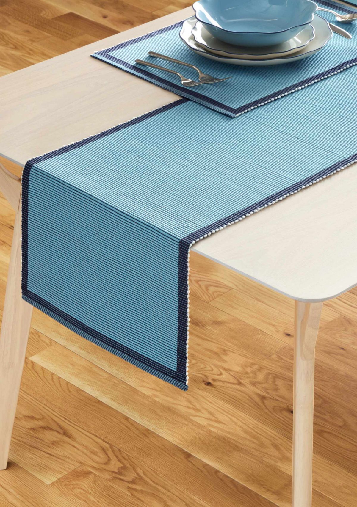 Garden Party Table Runner 14" x 72"