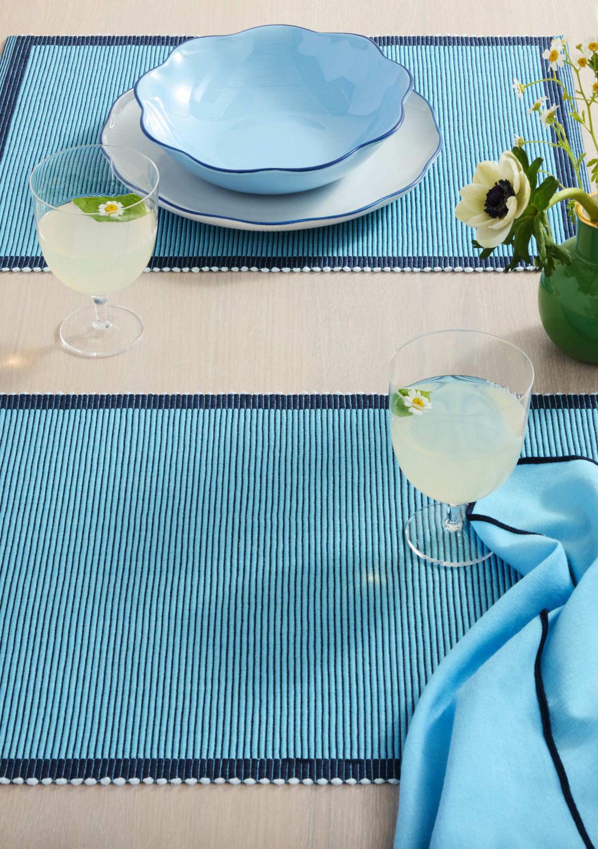 Garden Party Placemat 4-Pack Set 14" x 19"