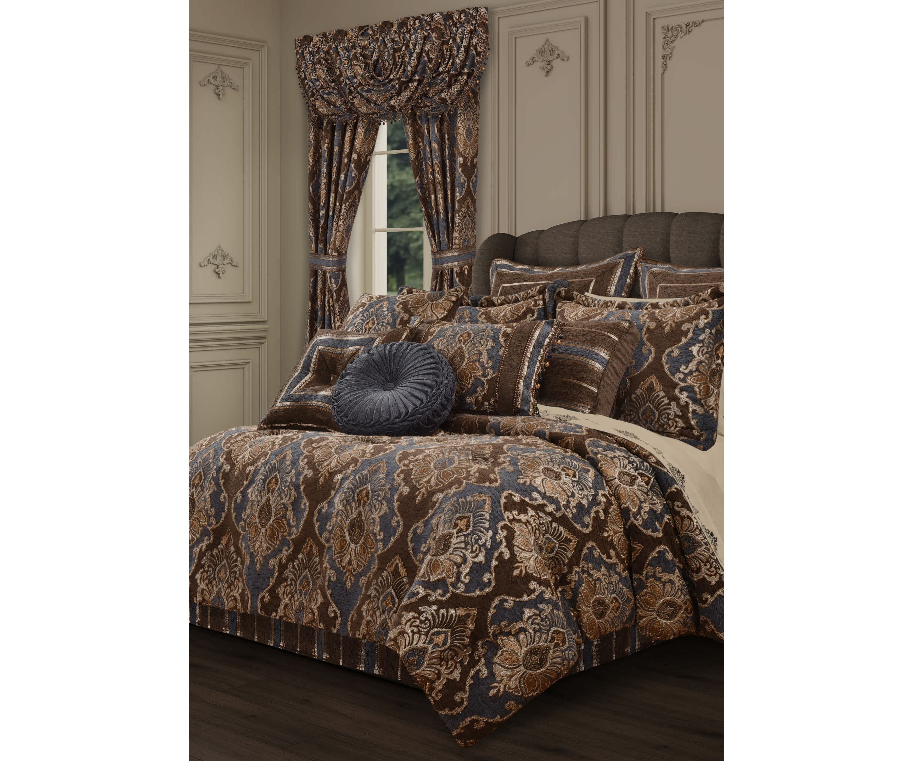 Sofia 4pc. Comforter Set