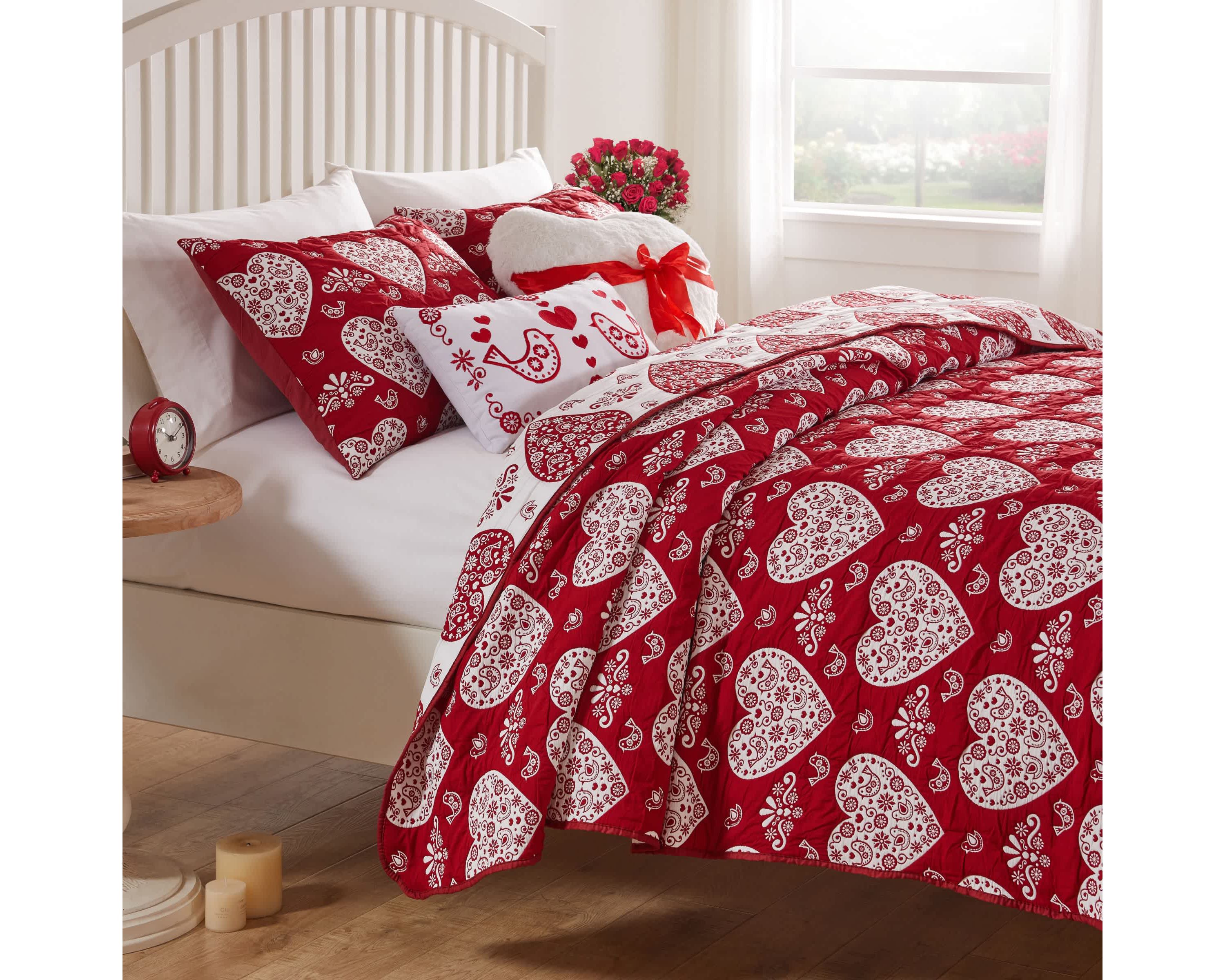 Lovebirds Coverlet Set