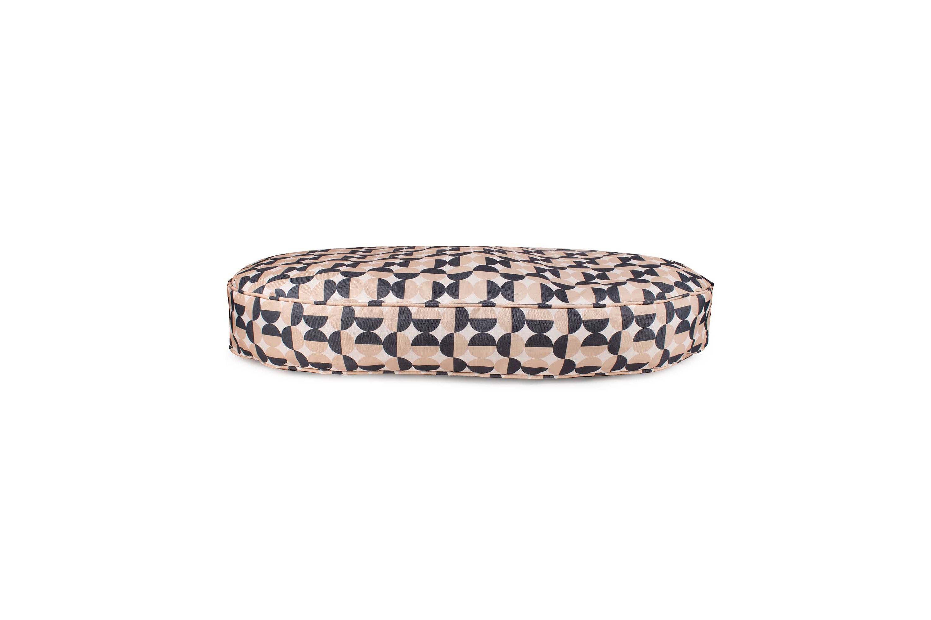 Oval Lounger Bed