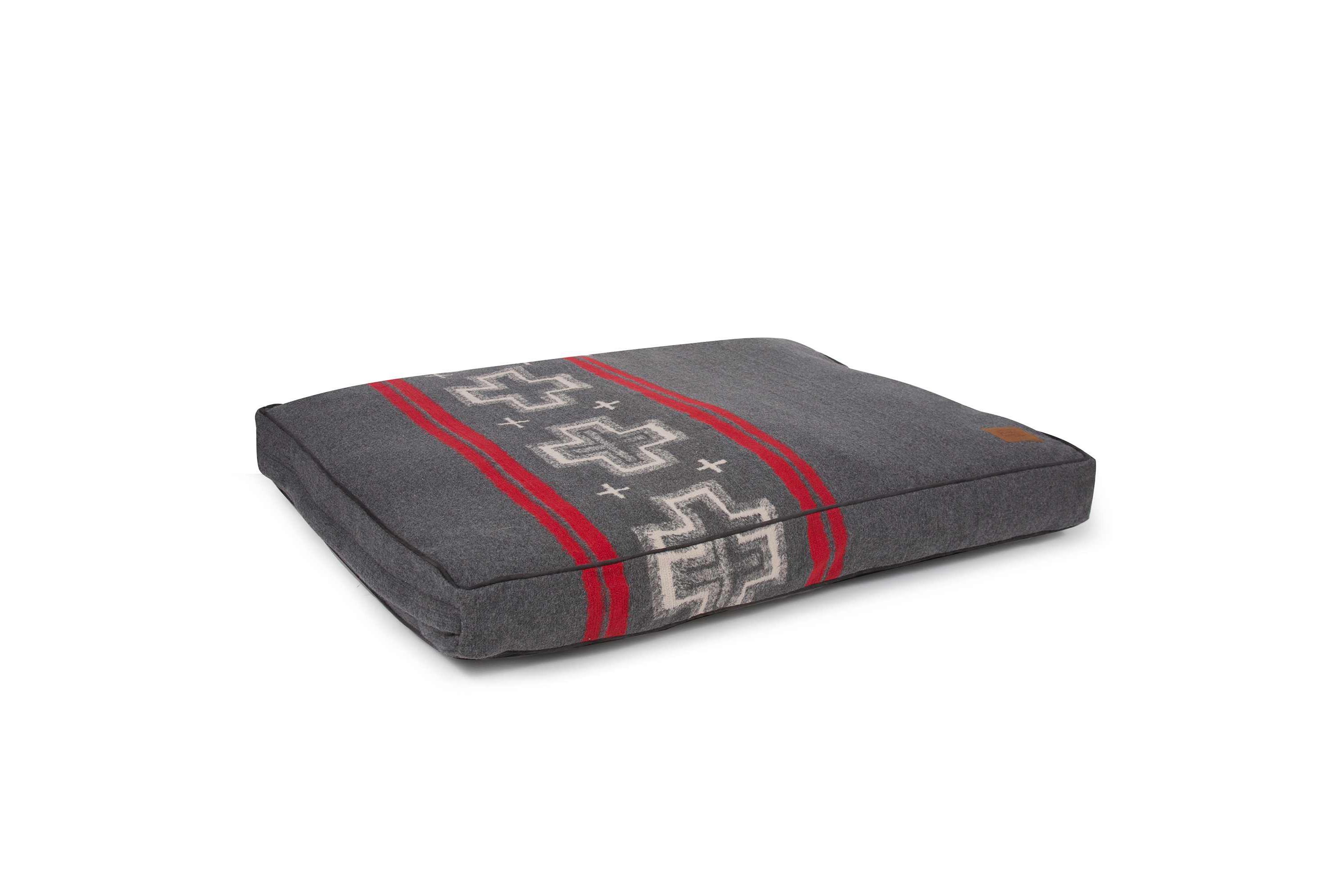 Pendleton San Miguel Pet Napper