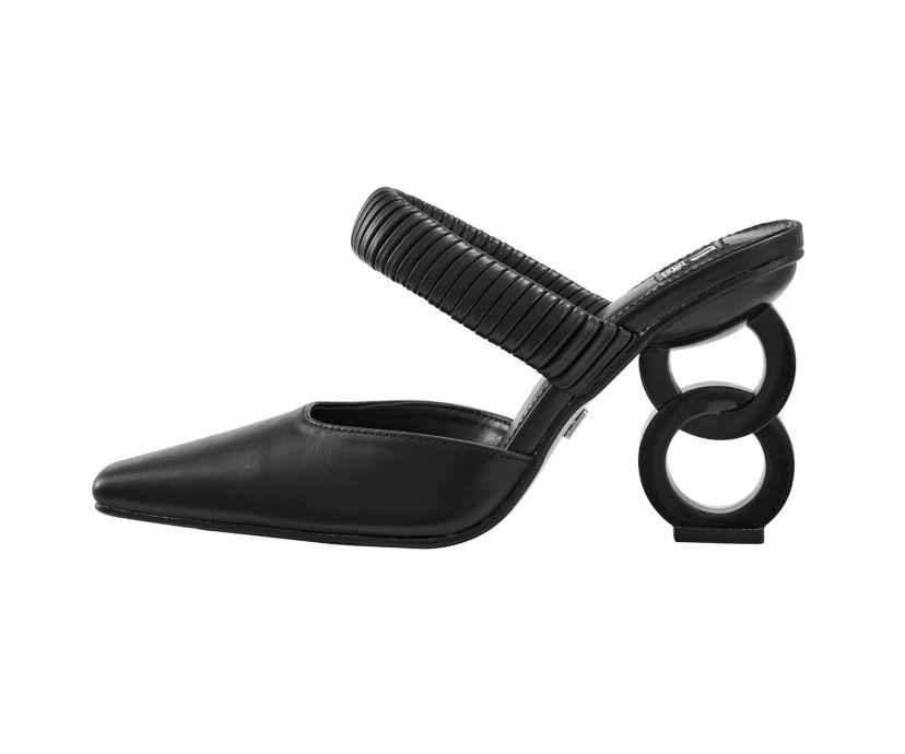 Luna, One Band Pump On A Self Colored Decorative Heel