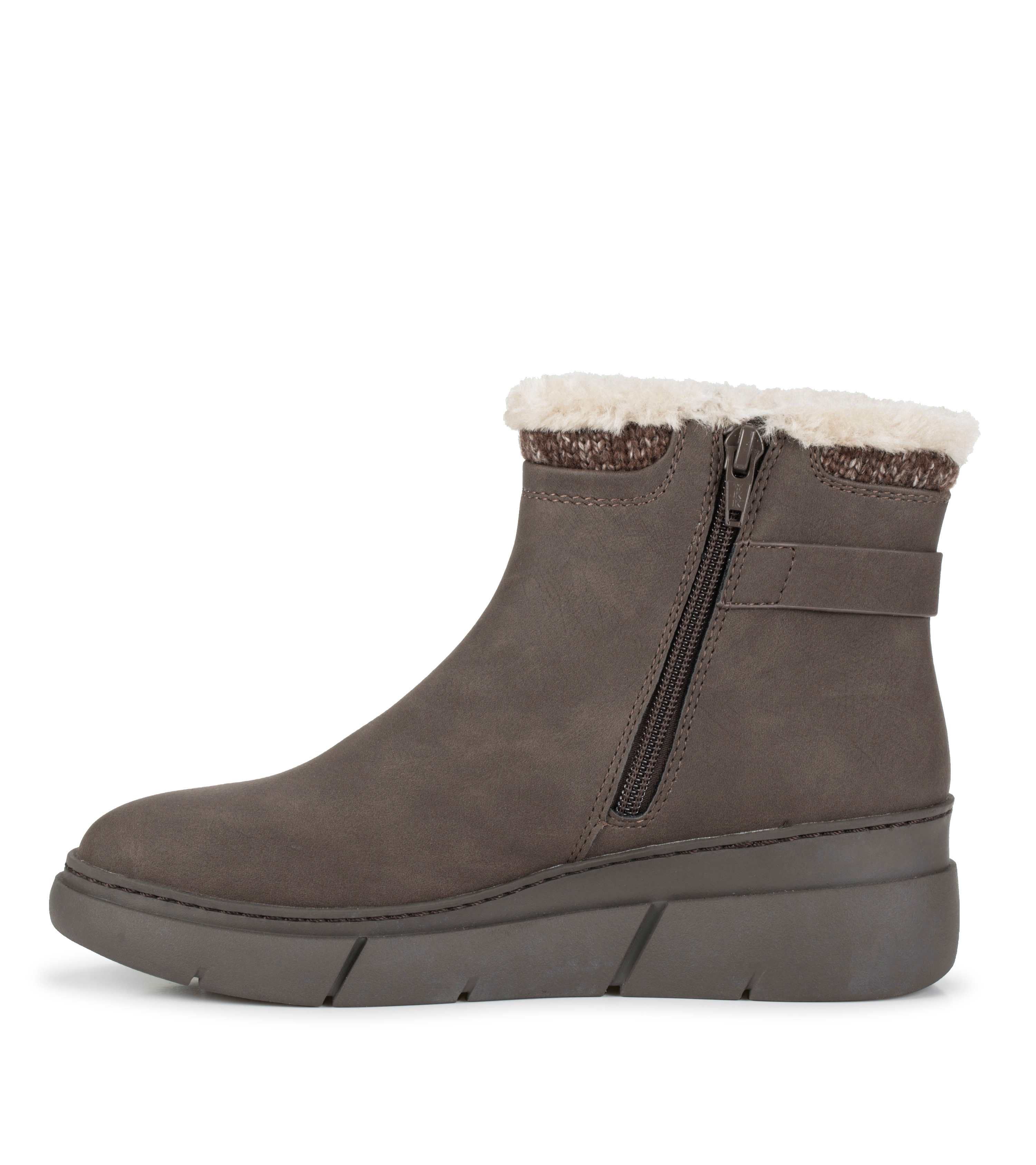 Baretraps Lanney Wedge Bootie