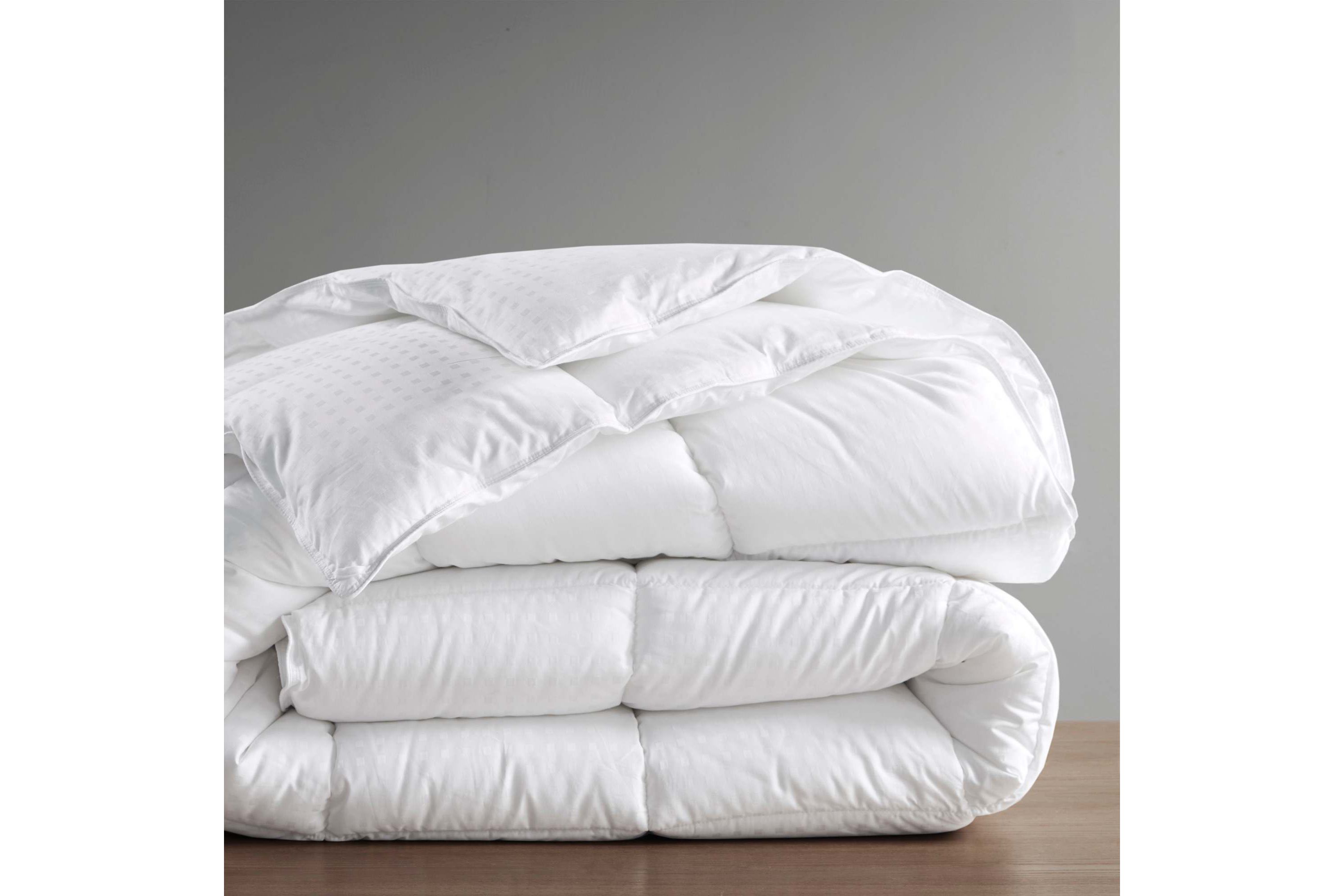 Signature Dobby Cotton Down Alternative Comforter