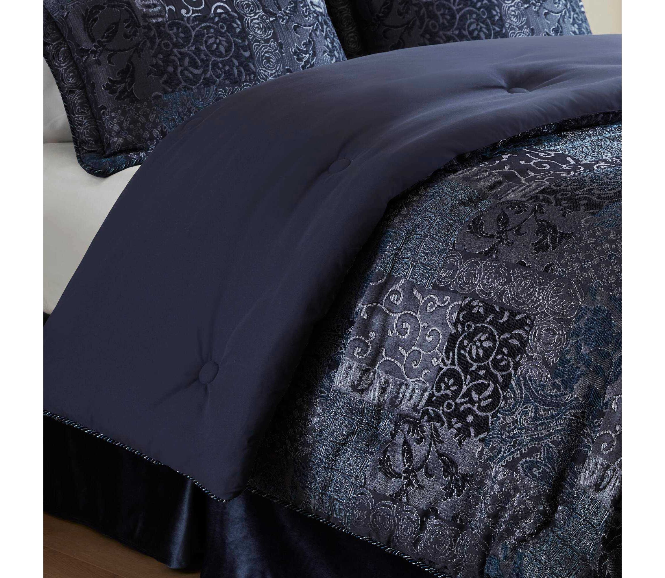 Galleria Comforter Set