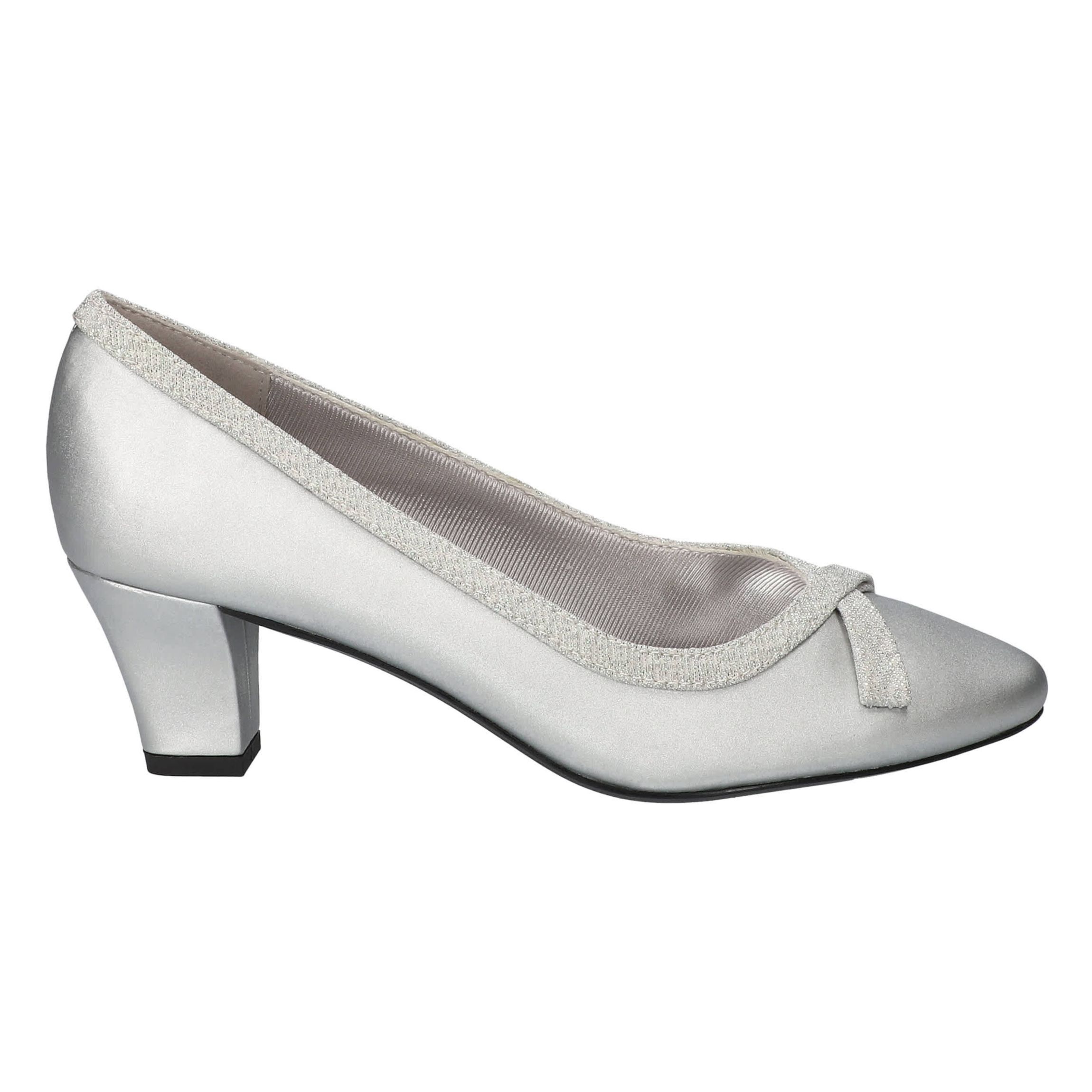 Kata Pumps