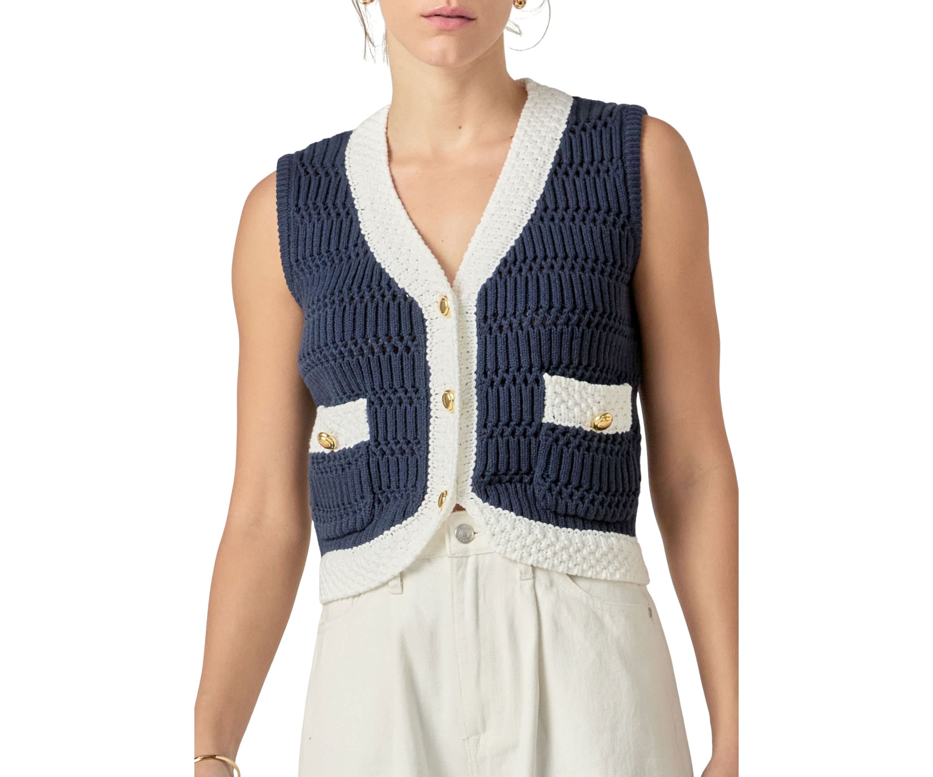 CONTRAST SLEEVELESS TOP