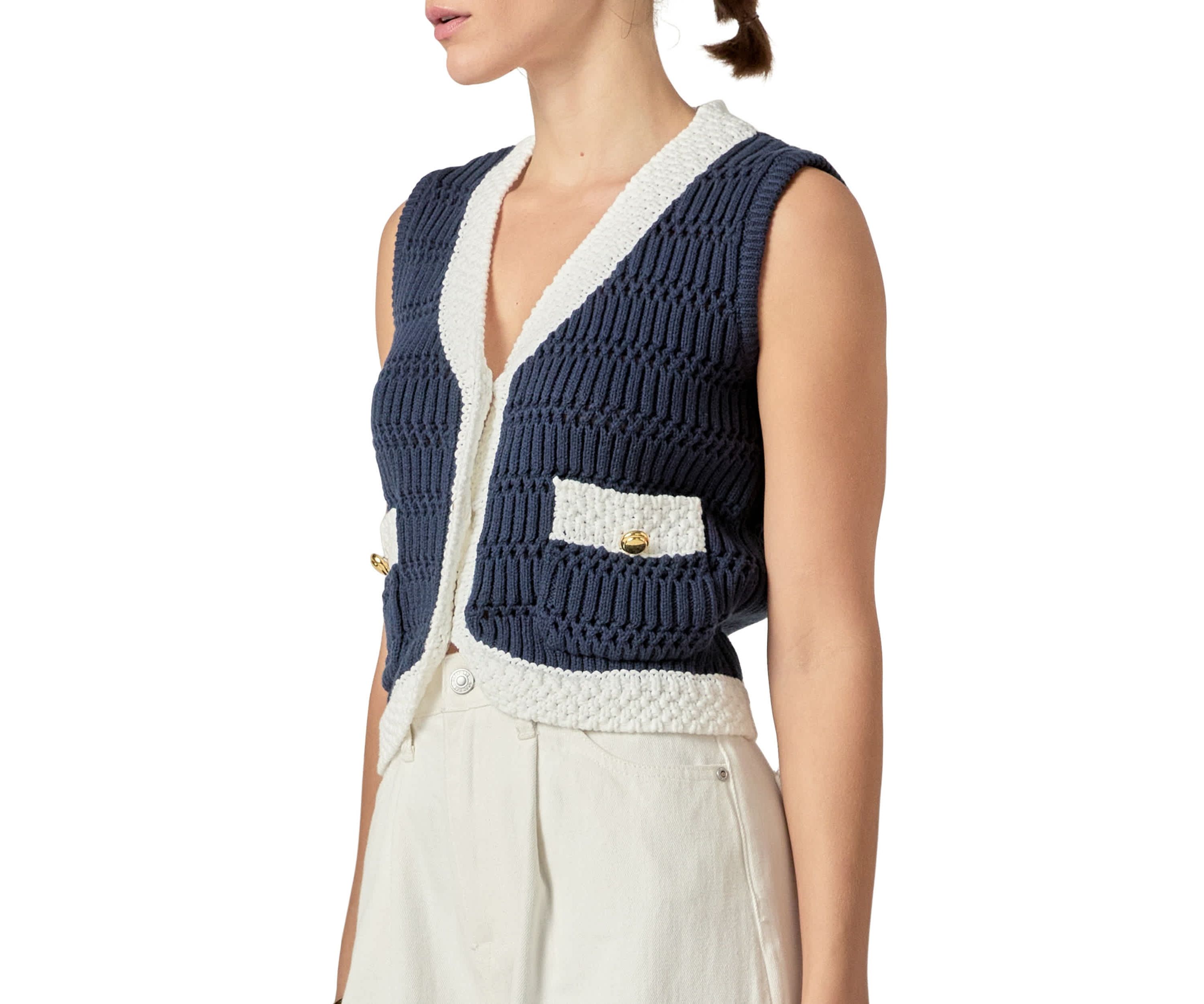 CONTRAST SLEEVELESS TOP