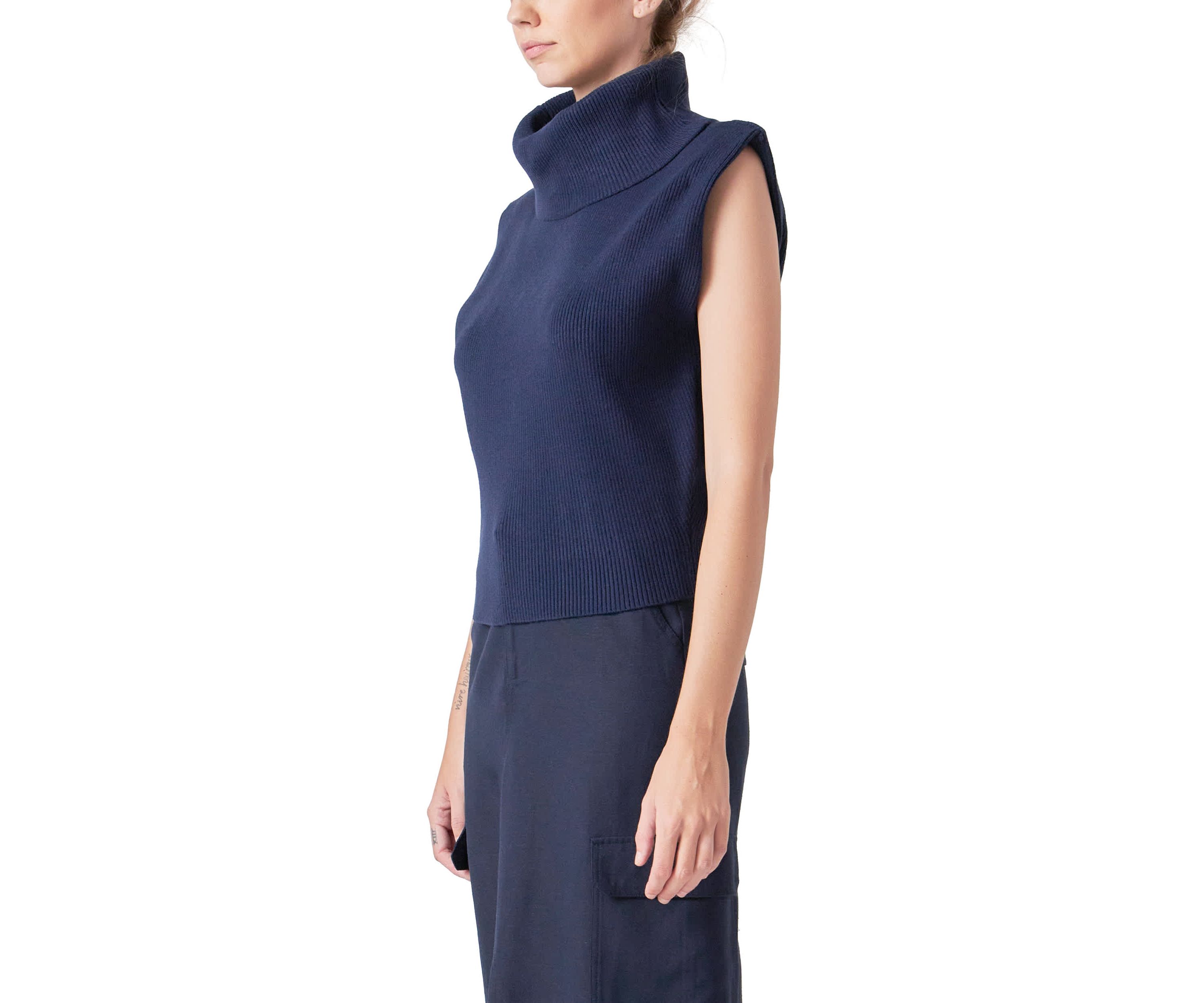 Turtleneck Sleeveless Sweater