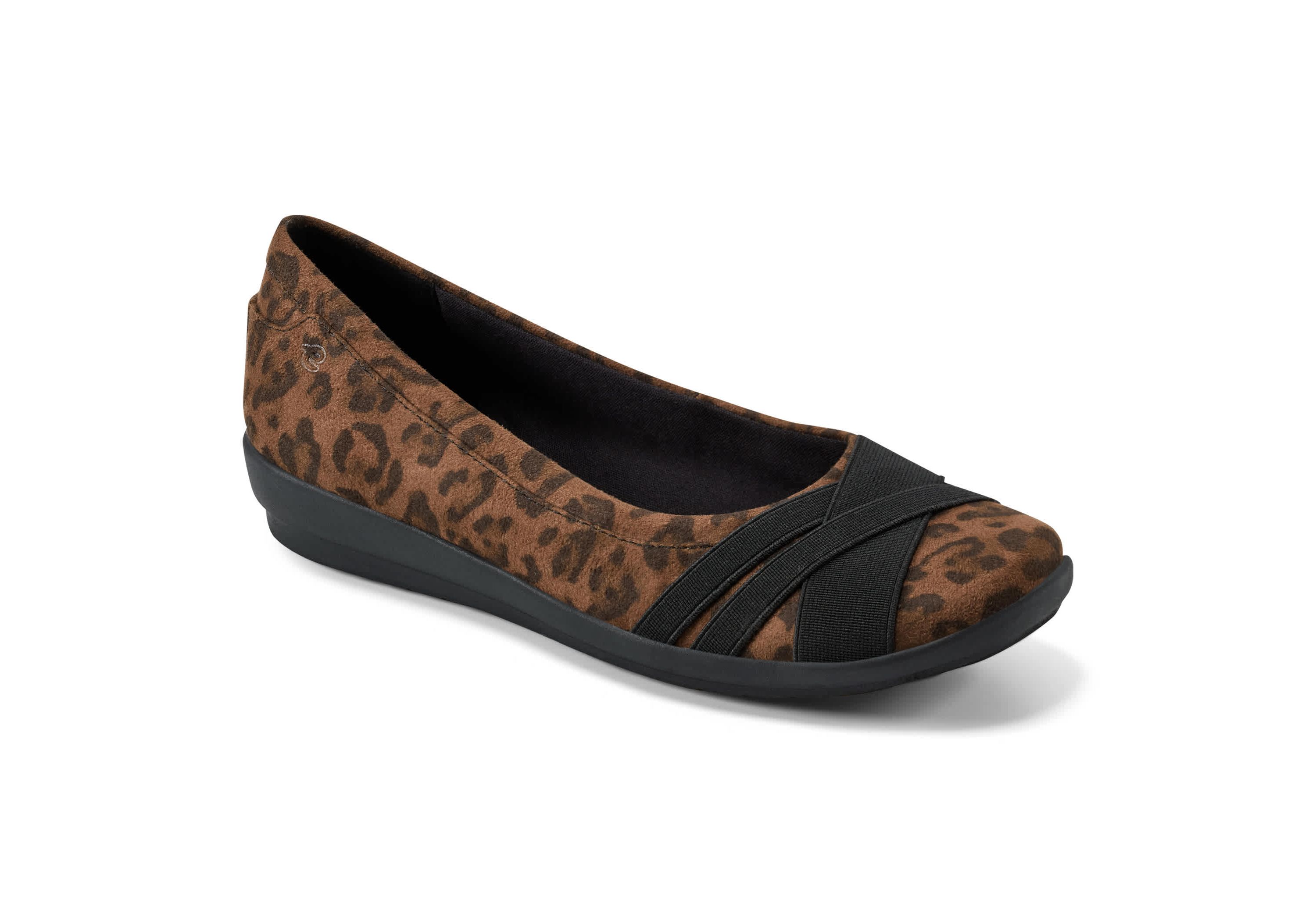 Acasia Round Toe Slip-on Casual Flats