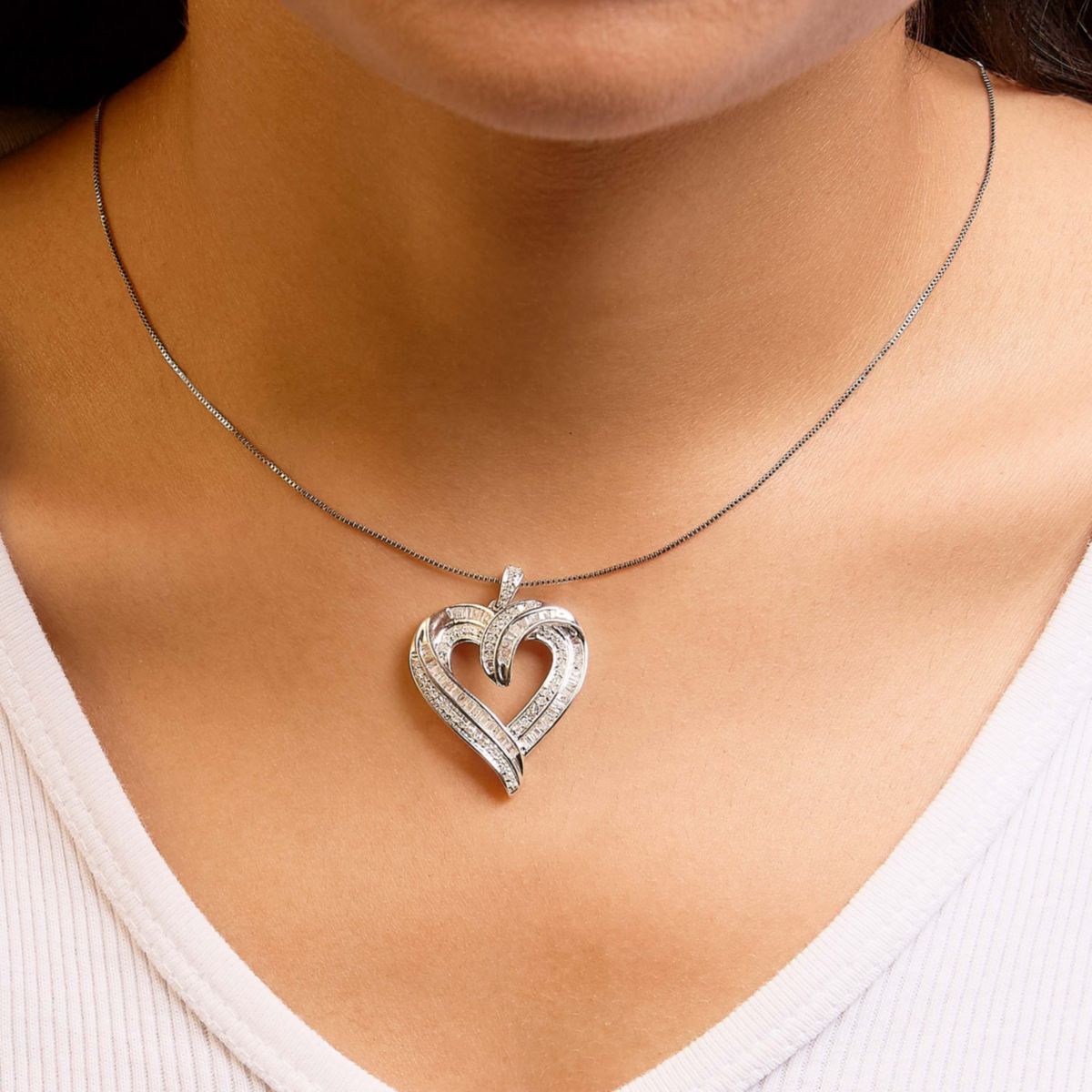 Silver 3/4 Cttw Round and Baguette-Cut Diamond Open Heart 18" Pendant Necklace