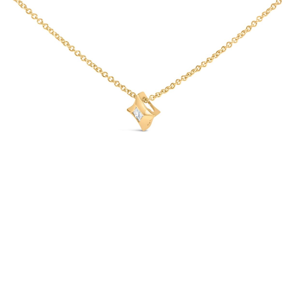 10K Gold 1/10 Cttw Bezel Set Solitaire Princess Diamond Kite Shaped Pendent Necklace