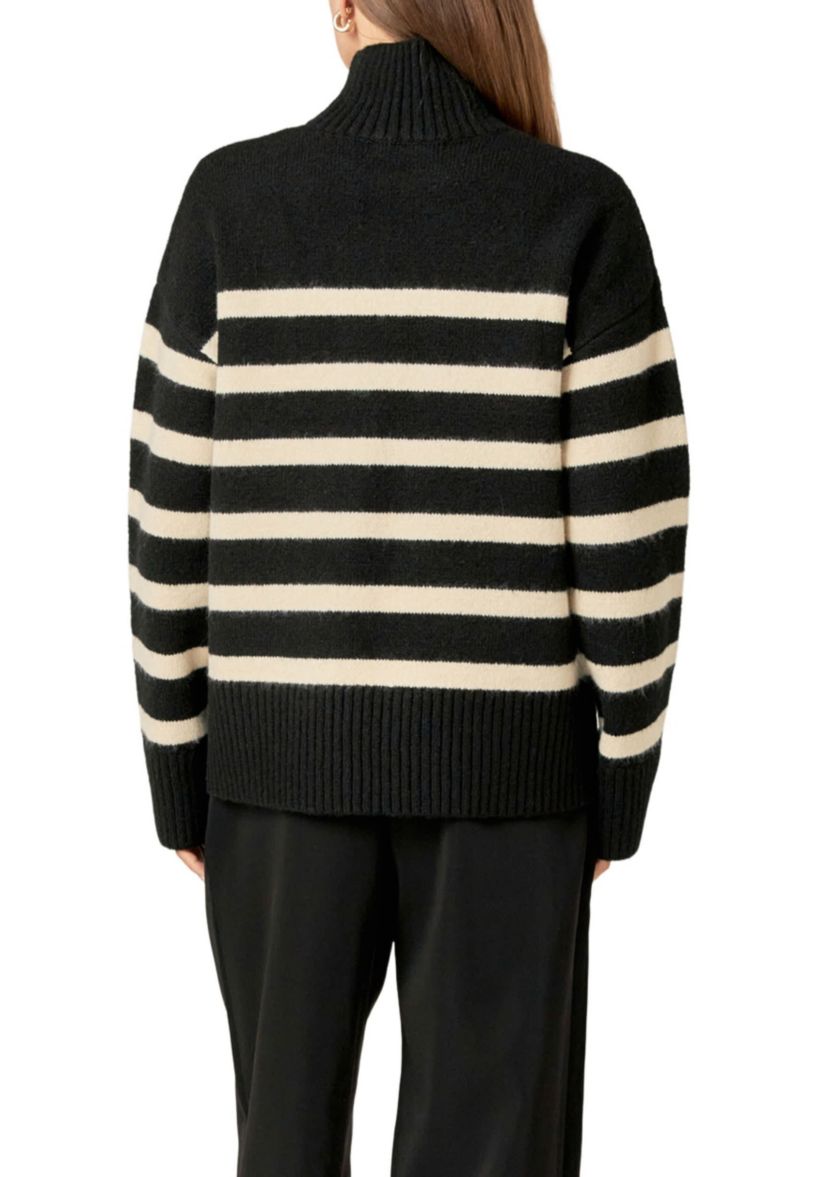 Stripe Turtle Neck Knit