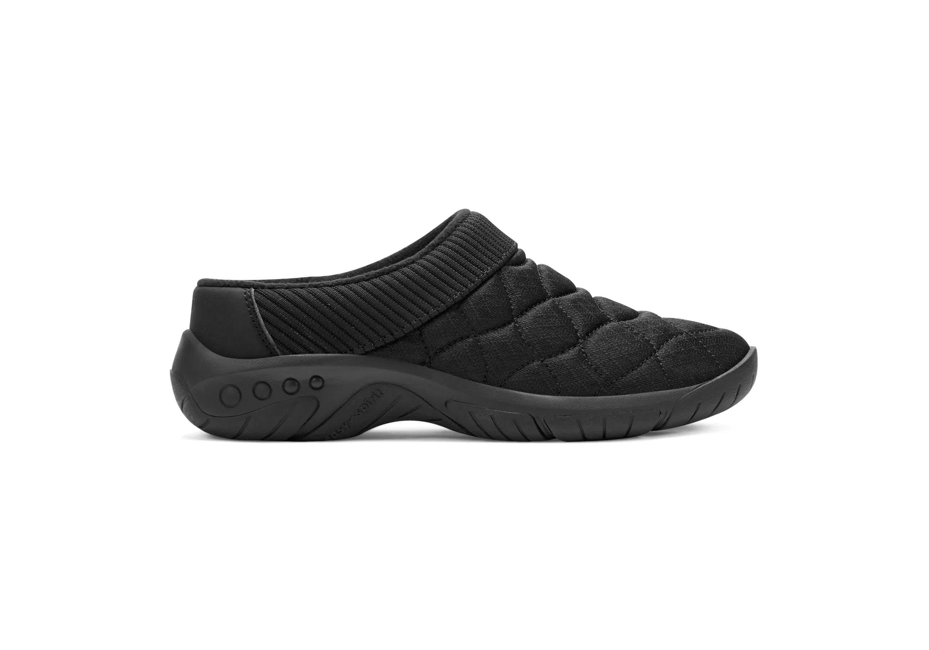 Willowy Round Toe Slip-on Casual Clogs