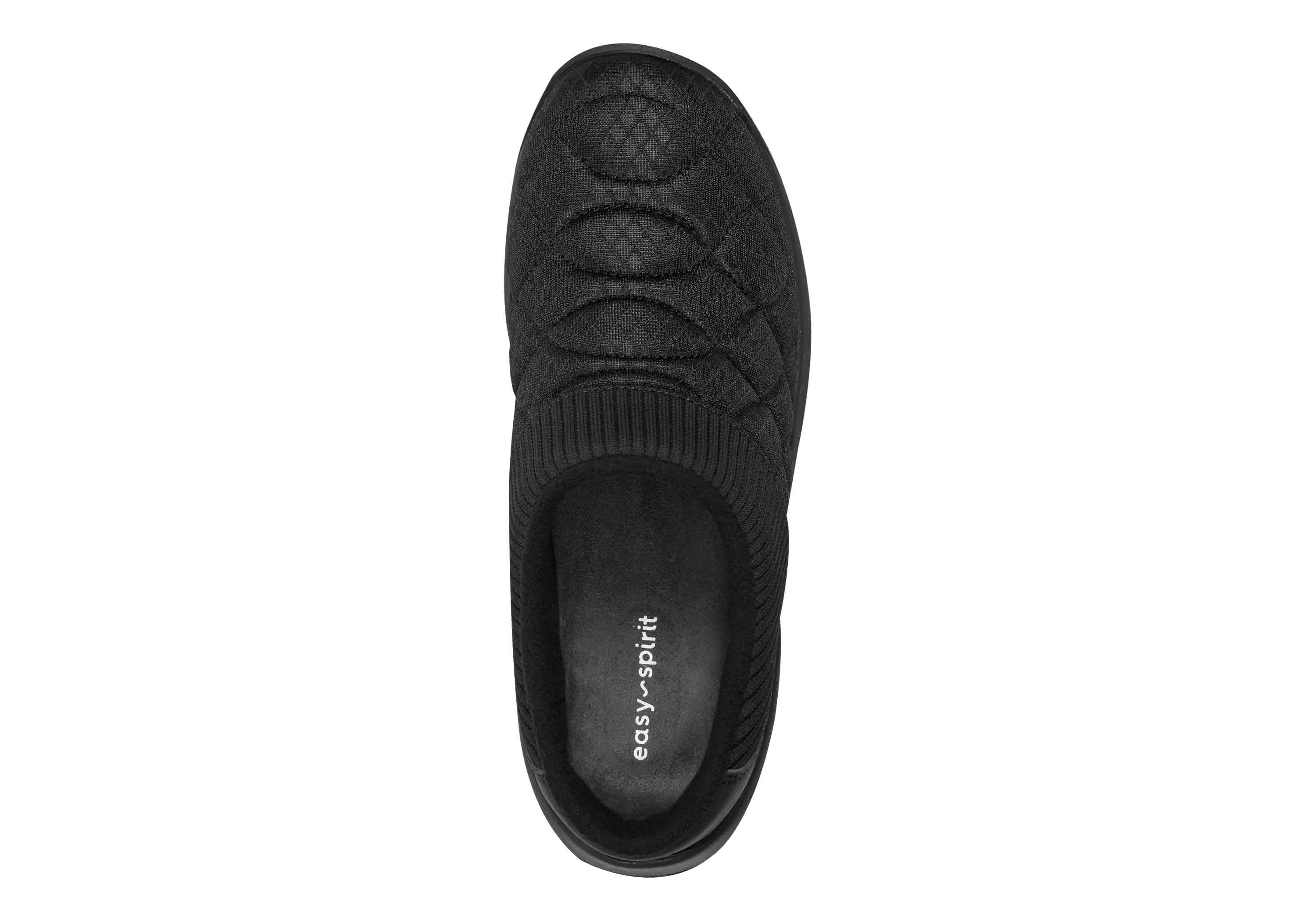 Willowy Round Toe Slip-on Casual Clogs