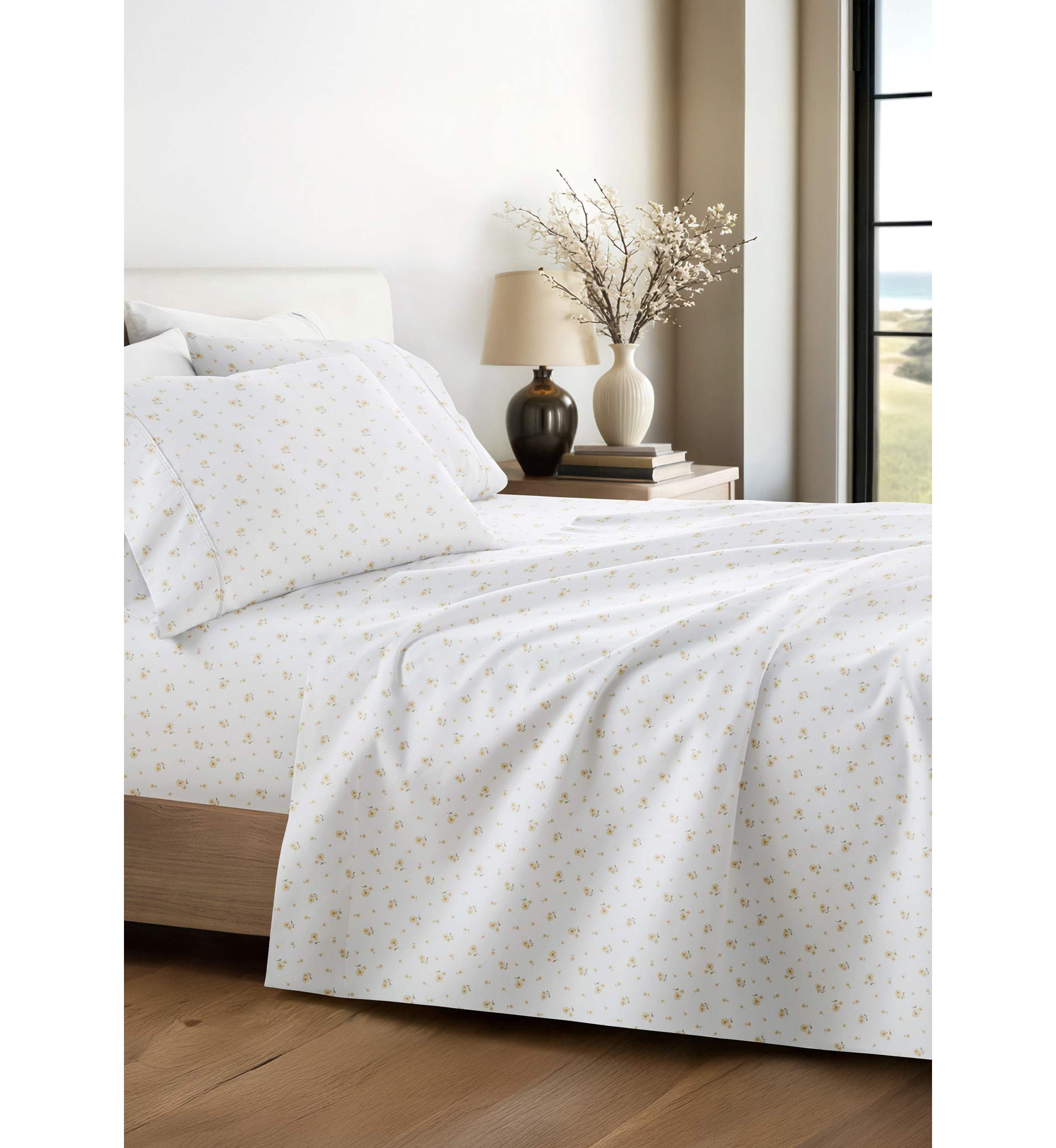 Ultra Soft 4-Piece Sweet Florals Ditsy Patterned  Sheet Set