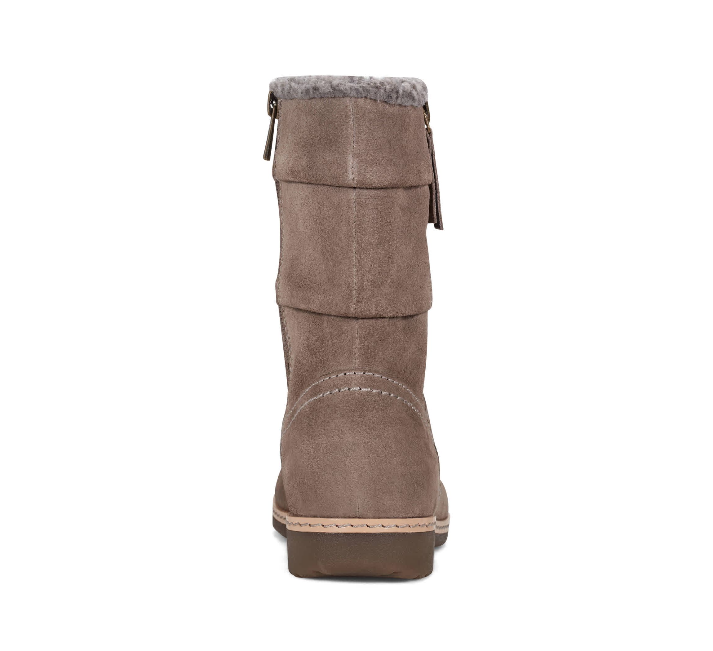 Hyland Water Repellent Round Toe Flat Casual Booties