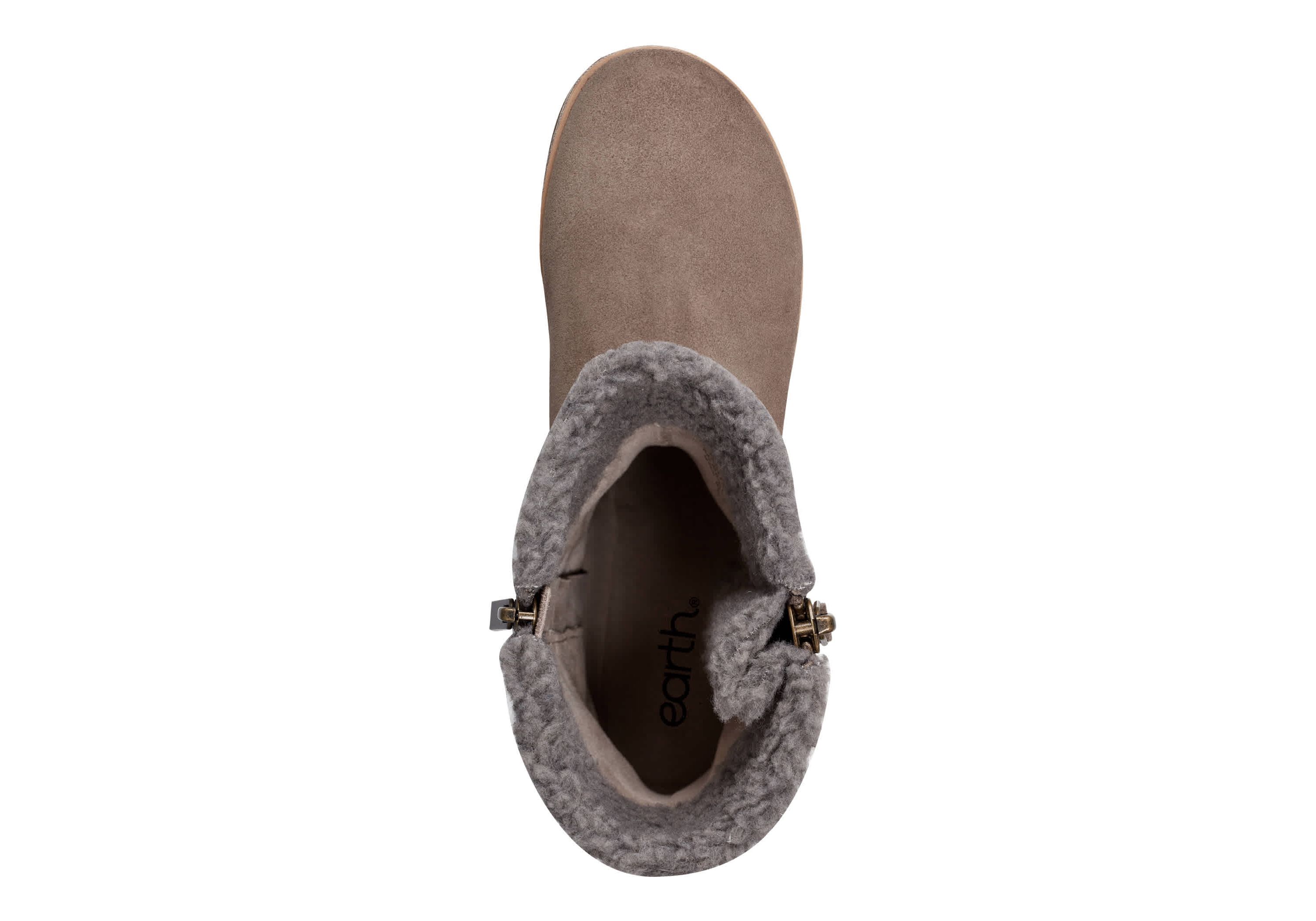Hyland Water Repellent Round Toe Flat Casual Booties