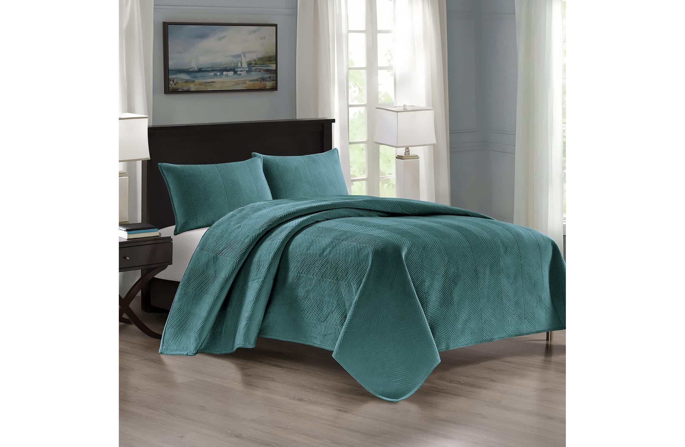 Pointehaven Luxury Chevron Velvet Quilt Set