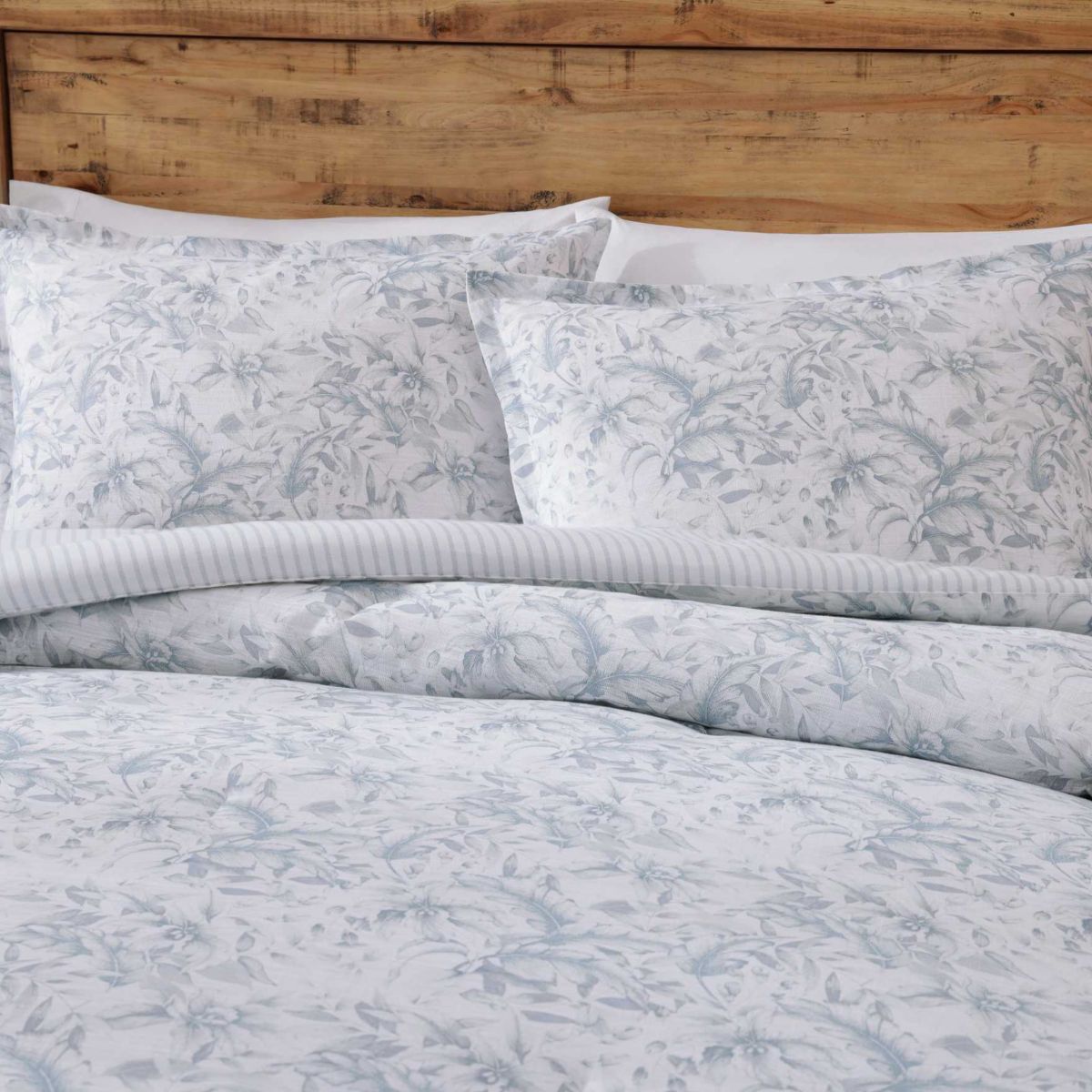 Orchid Bay Cotton Comforter Set