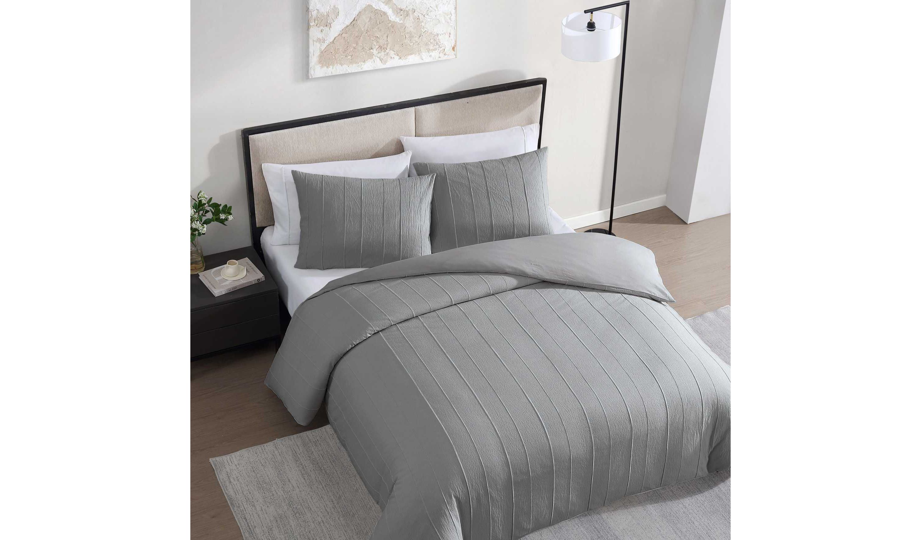 Woven Tucks Cotton Comforter Set