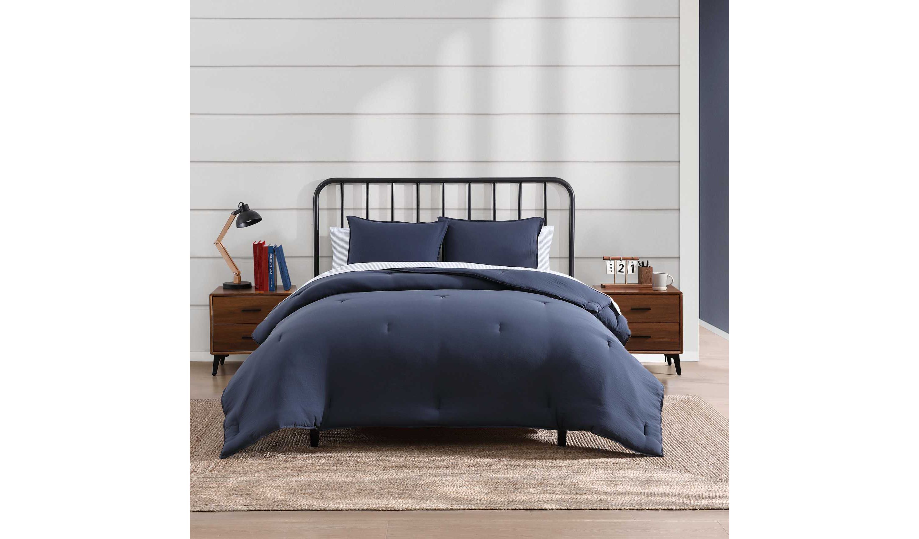 TH Solid Microfiber Comforter Set