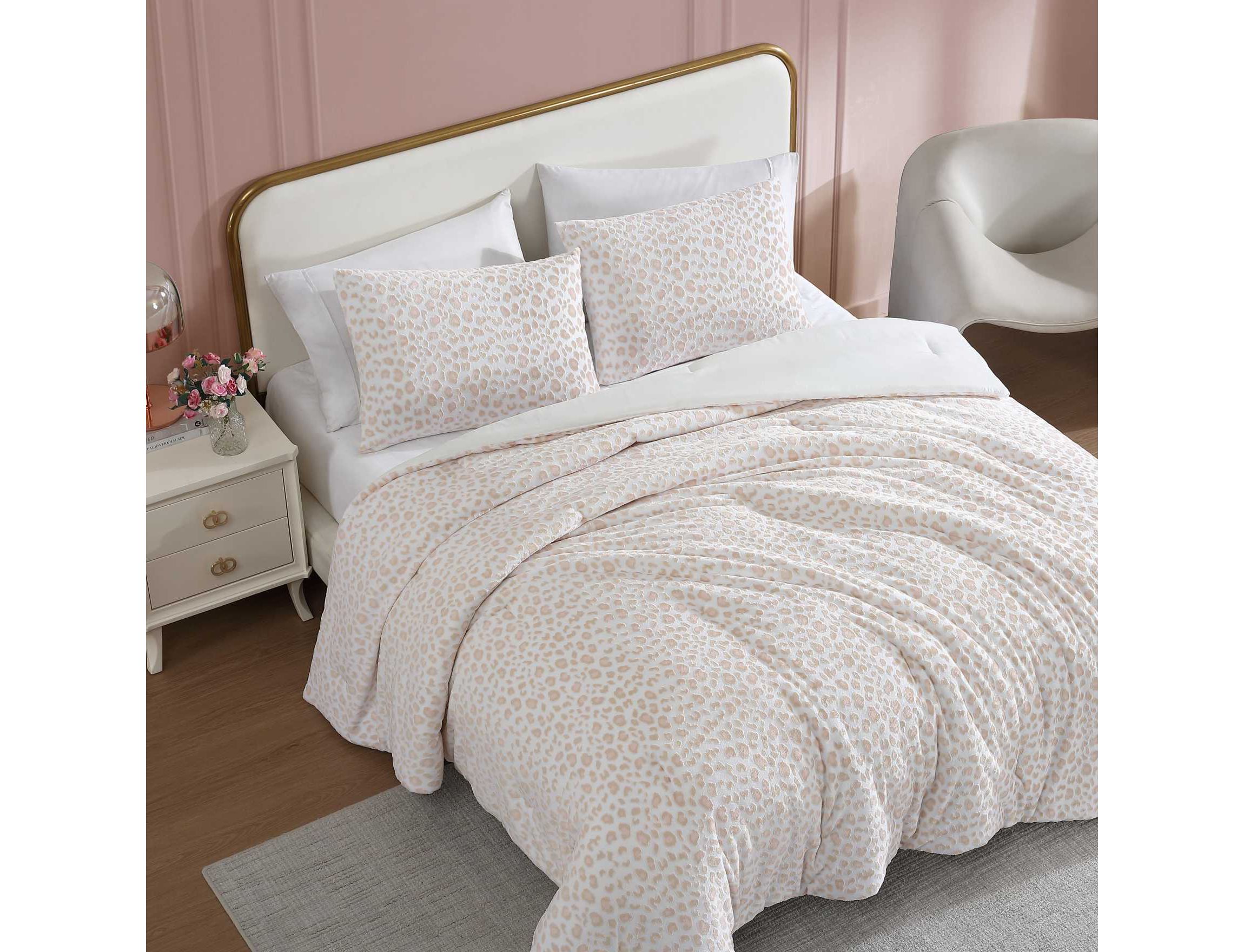 Betseys Leopard Microfiber Comforter Set