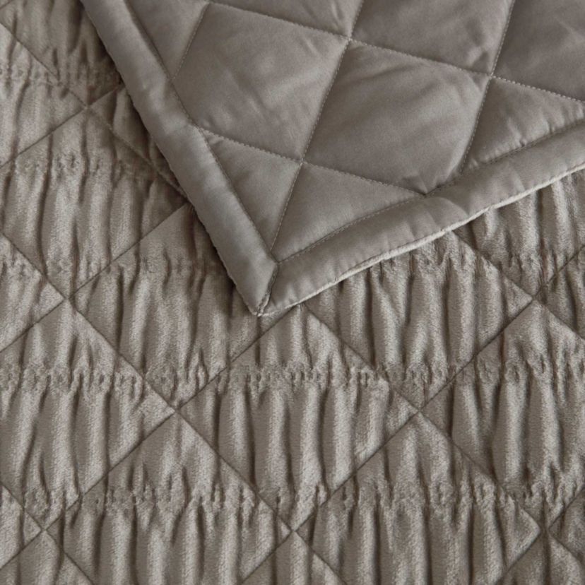 Crushed Velvet Microfiber Quilt Set