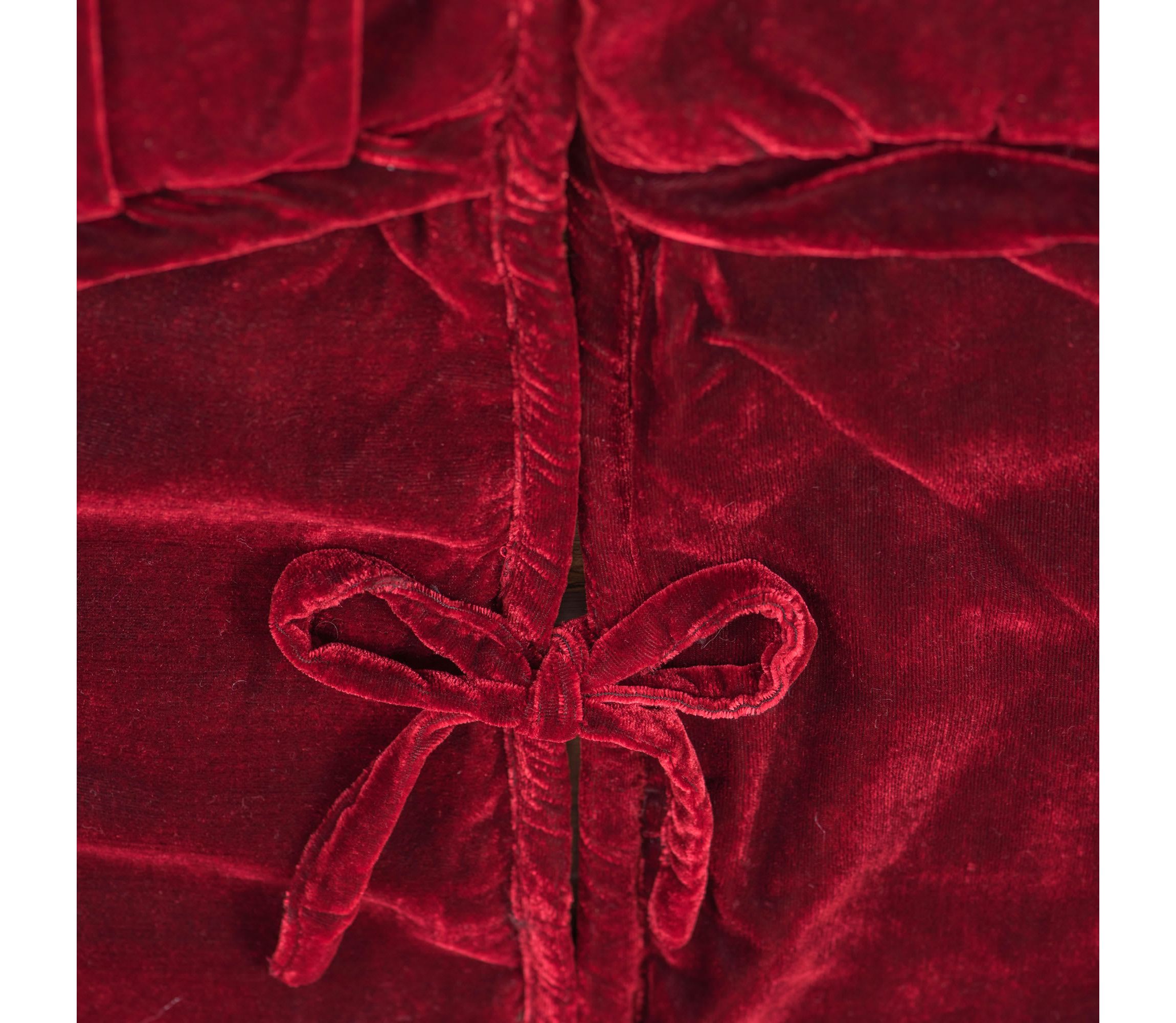 Vickerman 84" Plush White Velvet Christmas Tree Skirt