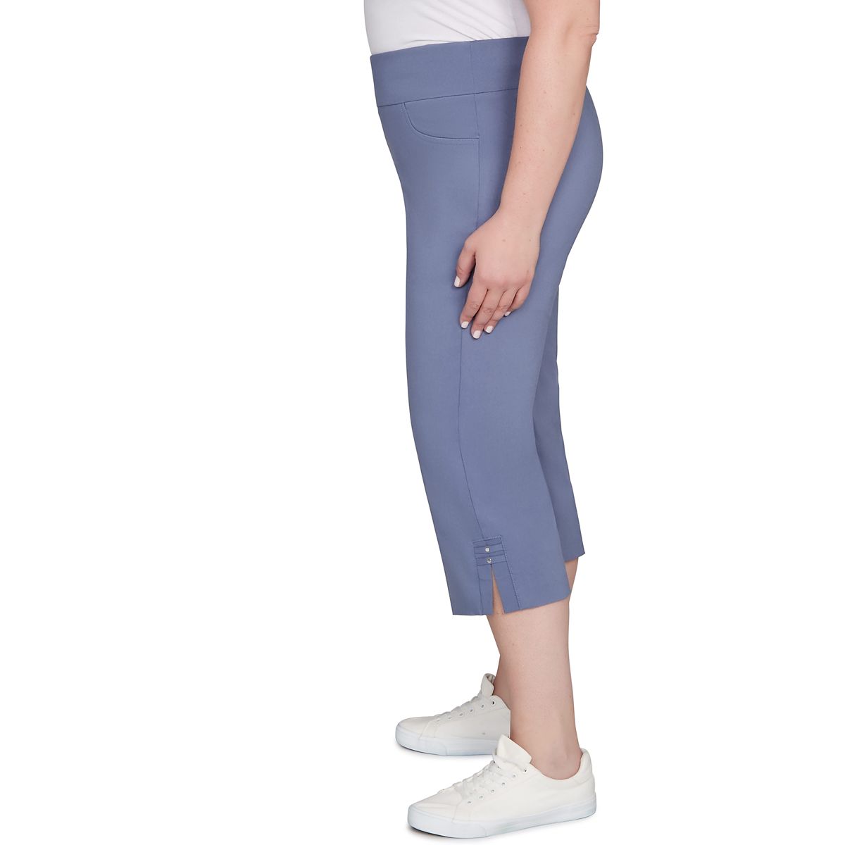 SOLID TECH STRETCH CAPRI PANT