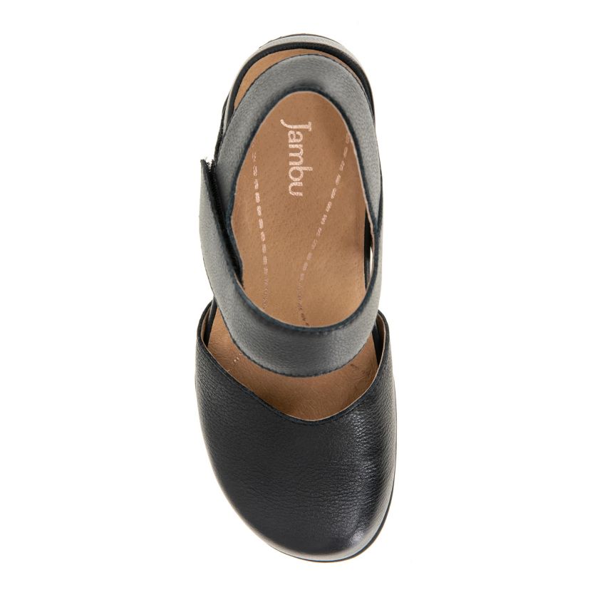 Nia Wedges